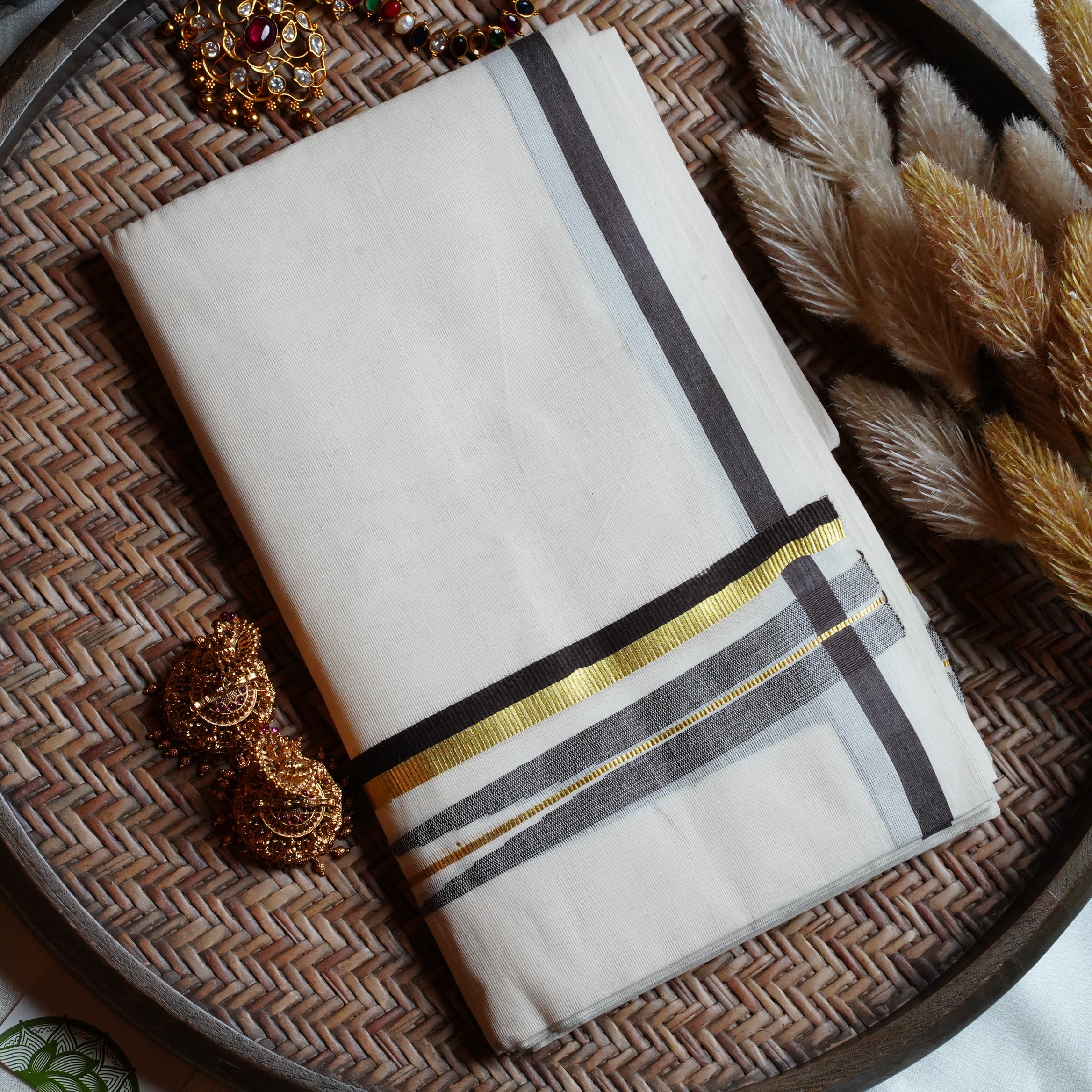 🤎 Premium Off-White Kerala Cotton Single Chuttikara Set Mundu with Deep Brown & Handloom-Grade Kasavu Borders ✨🌾