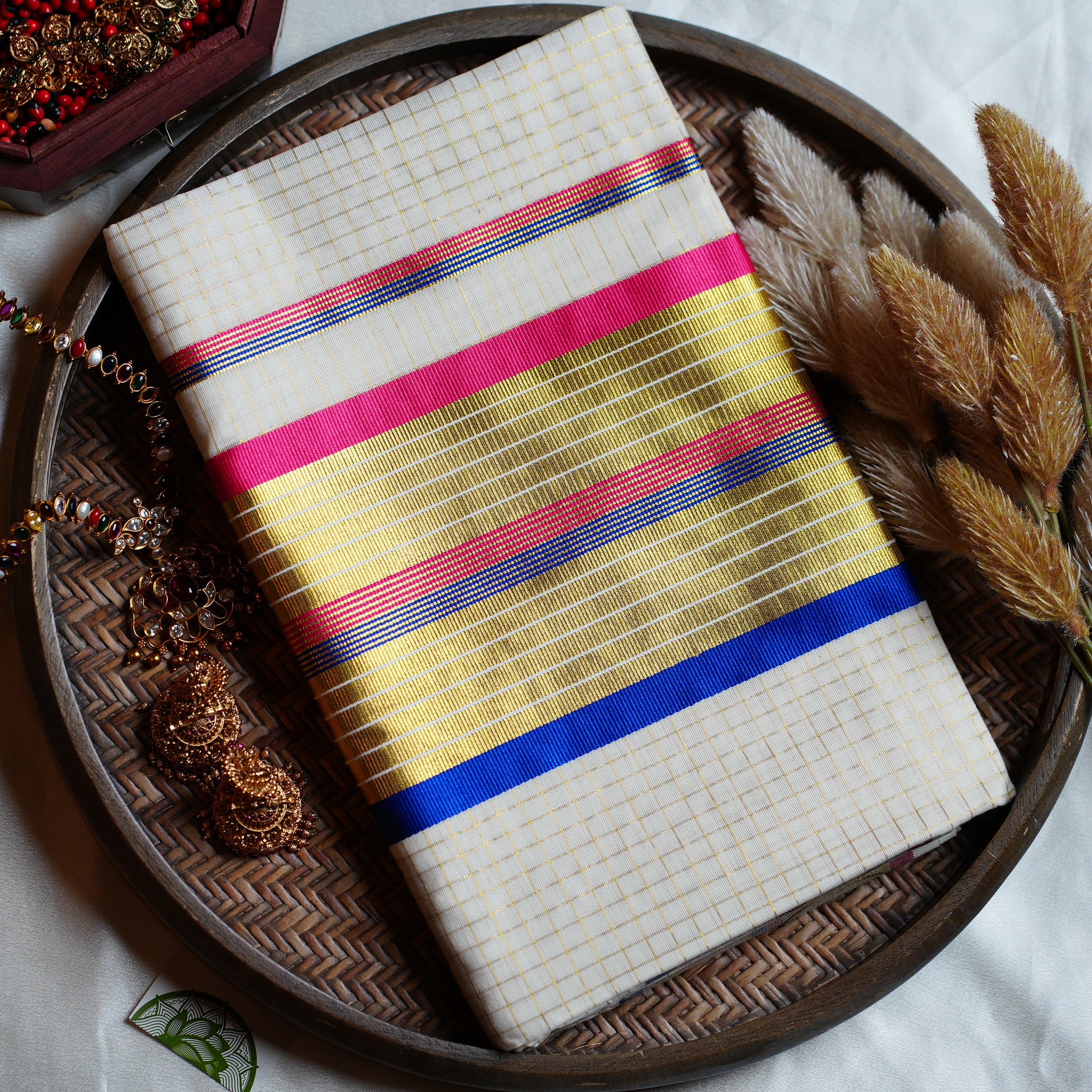 🌈 Off-White Cotton Kerala Saree with Vibrant Multi-Color & Gold Kasavu Borders 💖✨