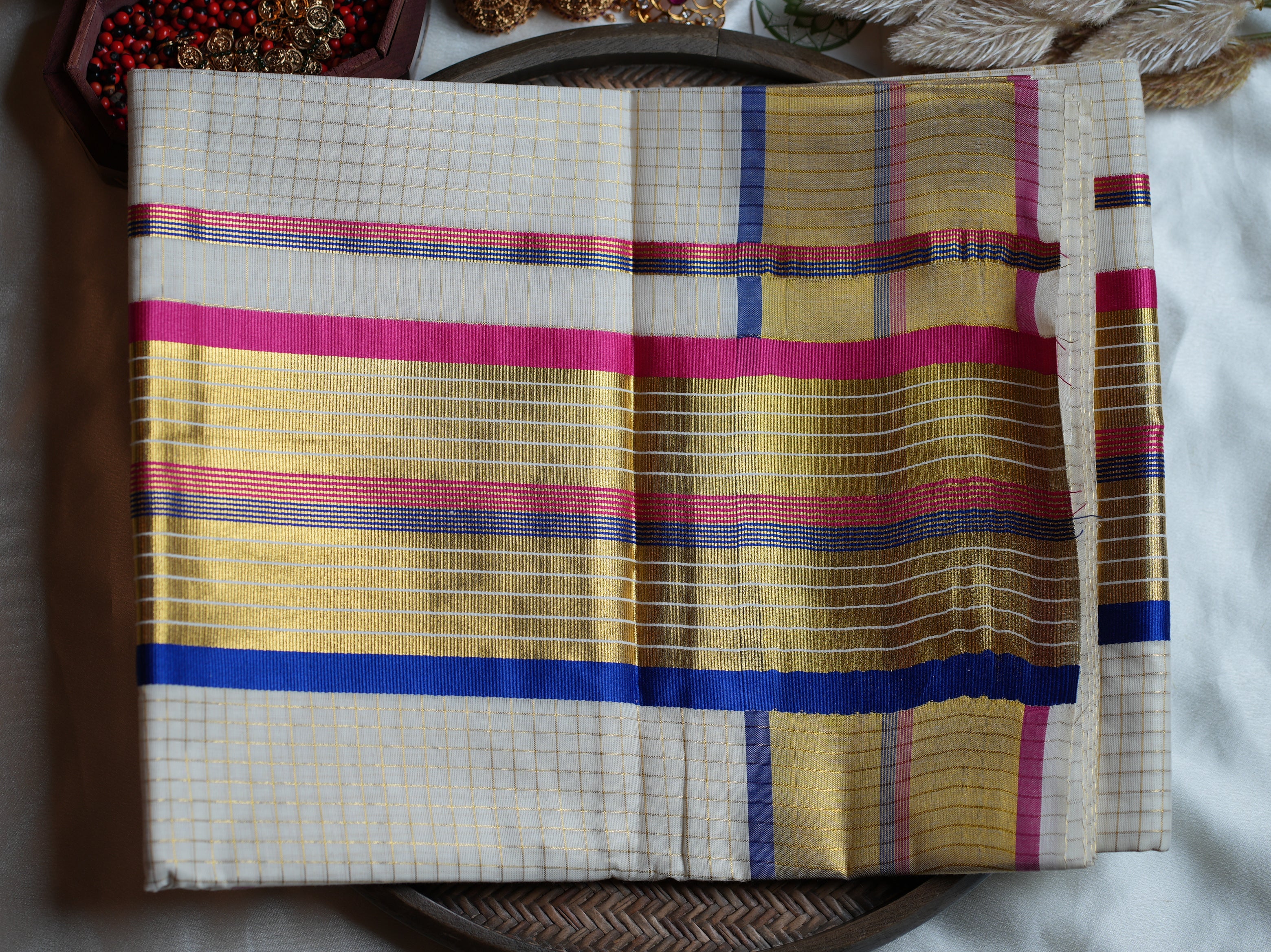 🌈 Off-White Cotton Kerala Saree with Vibrant Multi-Color & Gold Kasavu Borders 💖✨