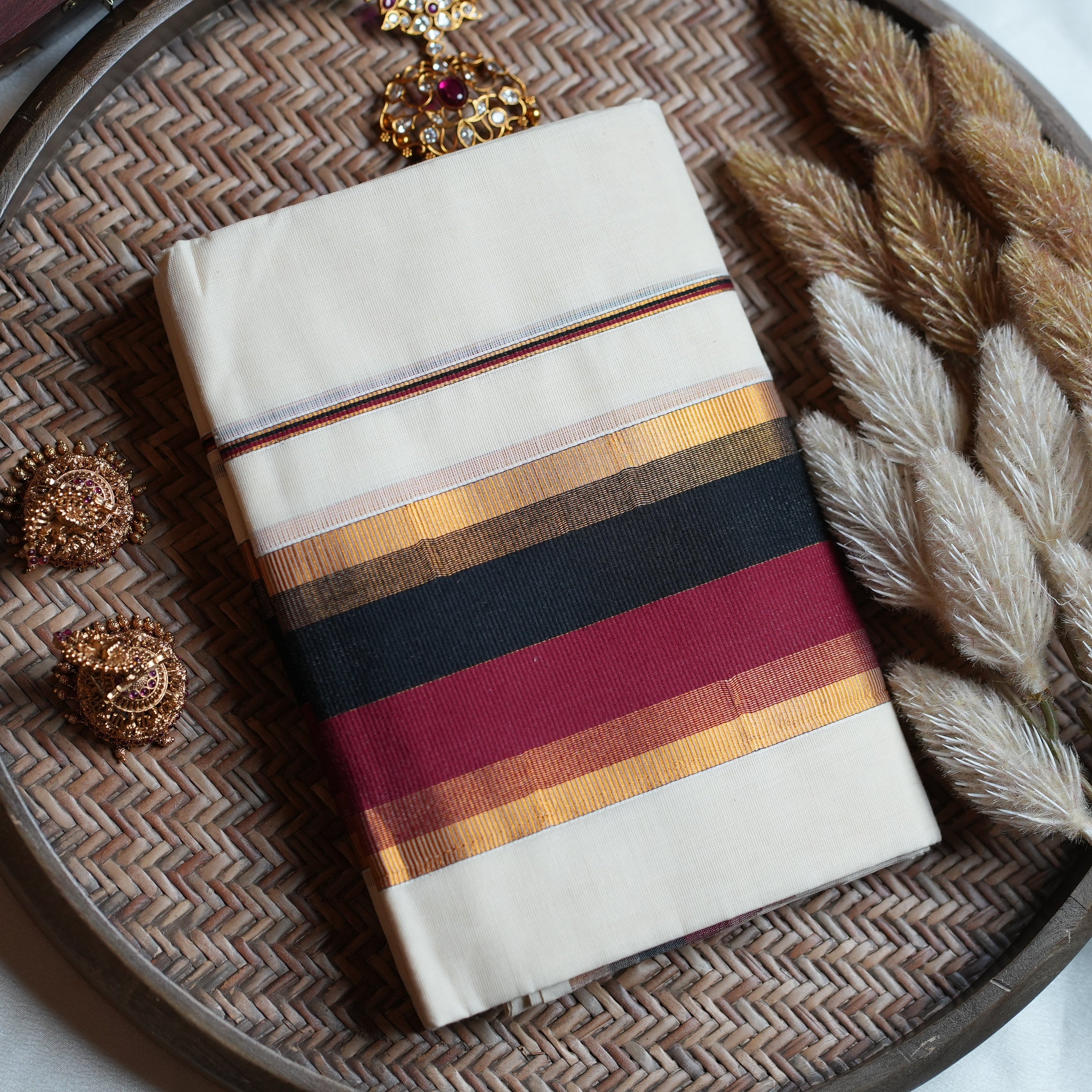 ❤️ Off-White Cotton Kerala Single Set Mundu with Maroon, Black & Gold Kasavu Borders ✨🌾
