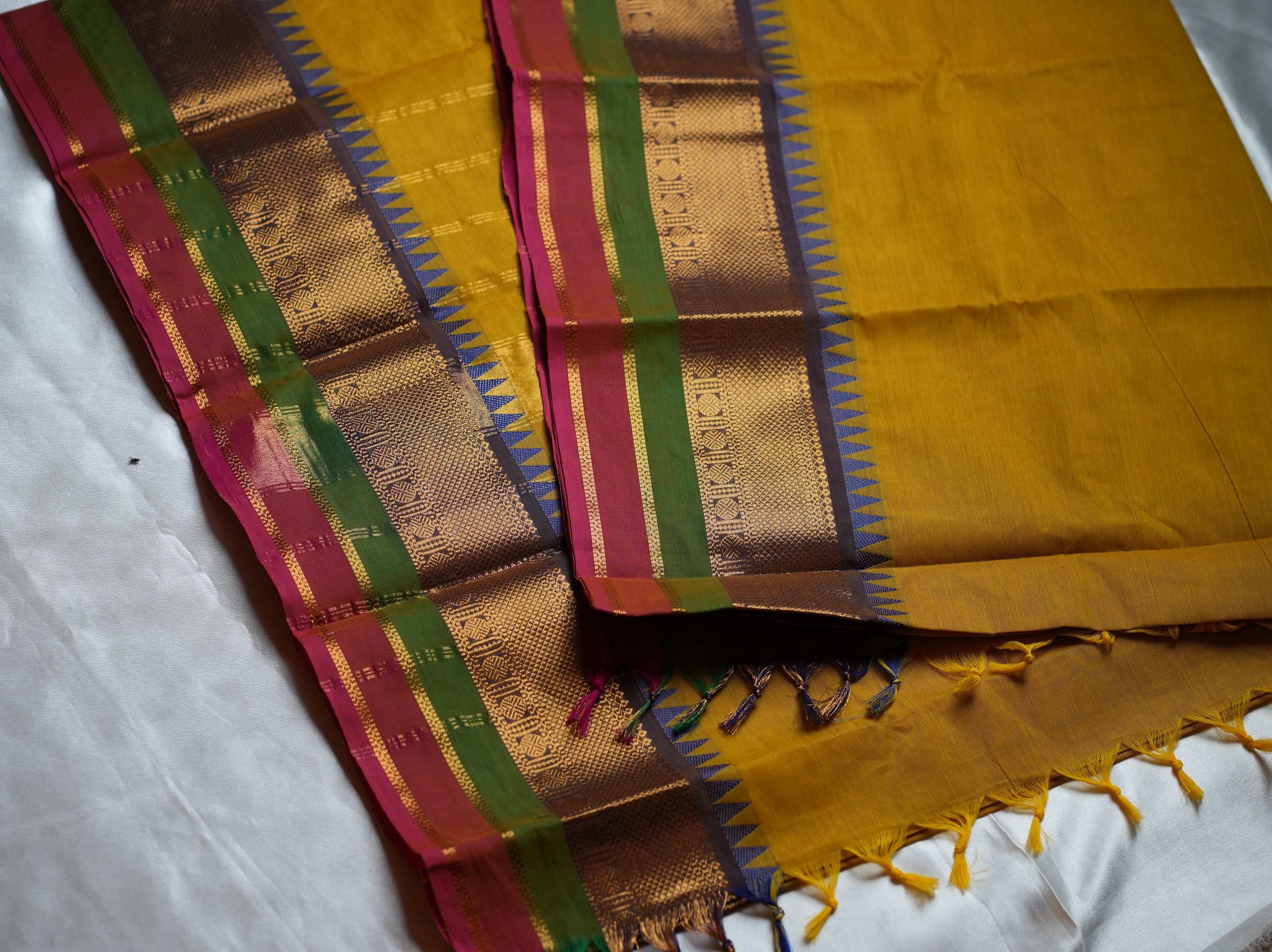 💛 Mustard Yellow Kanchi Cotton Saree with Korvai Temple Border 🌟