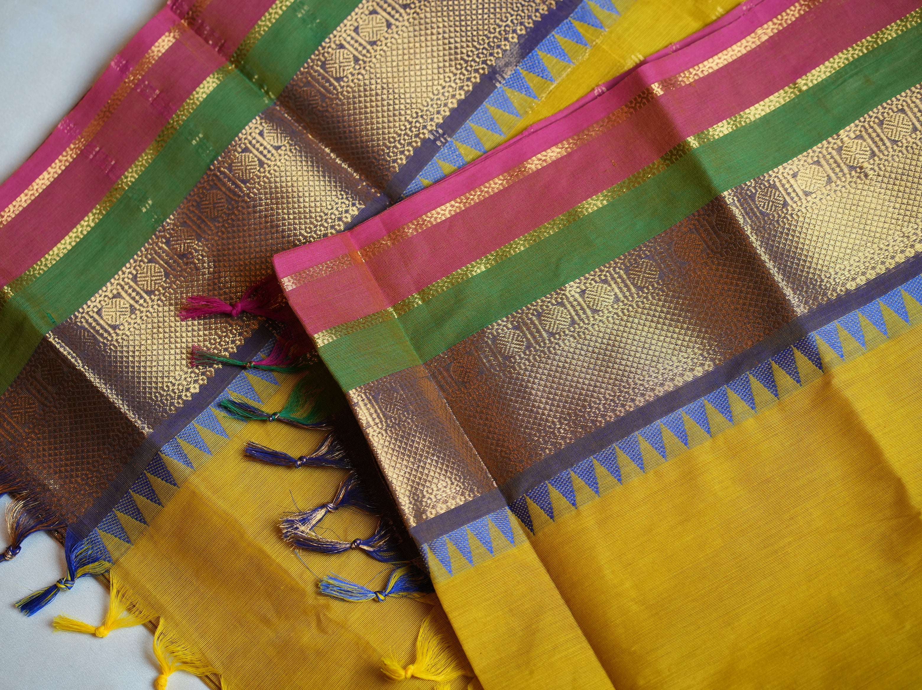 💛 Mustard Yellow Kanchi Cotton Saree with Korvai Temple Border 🌟