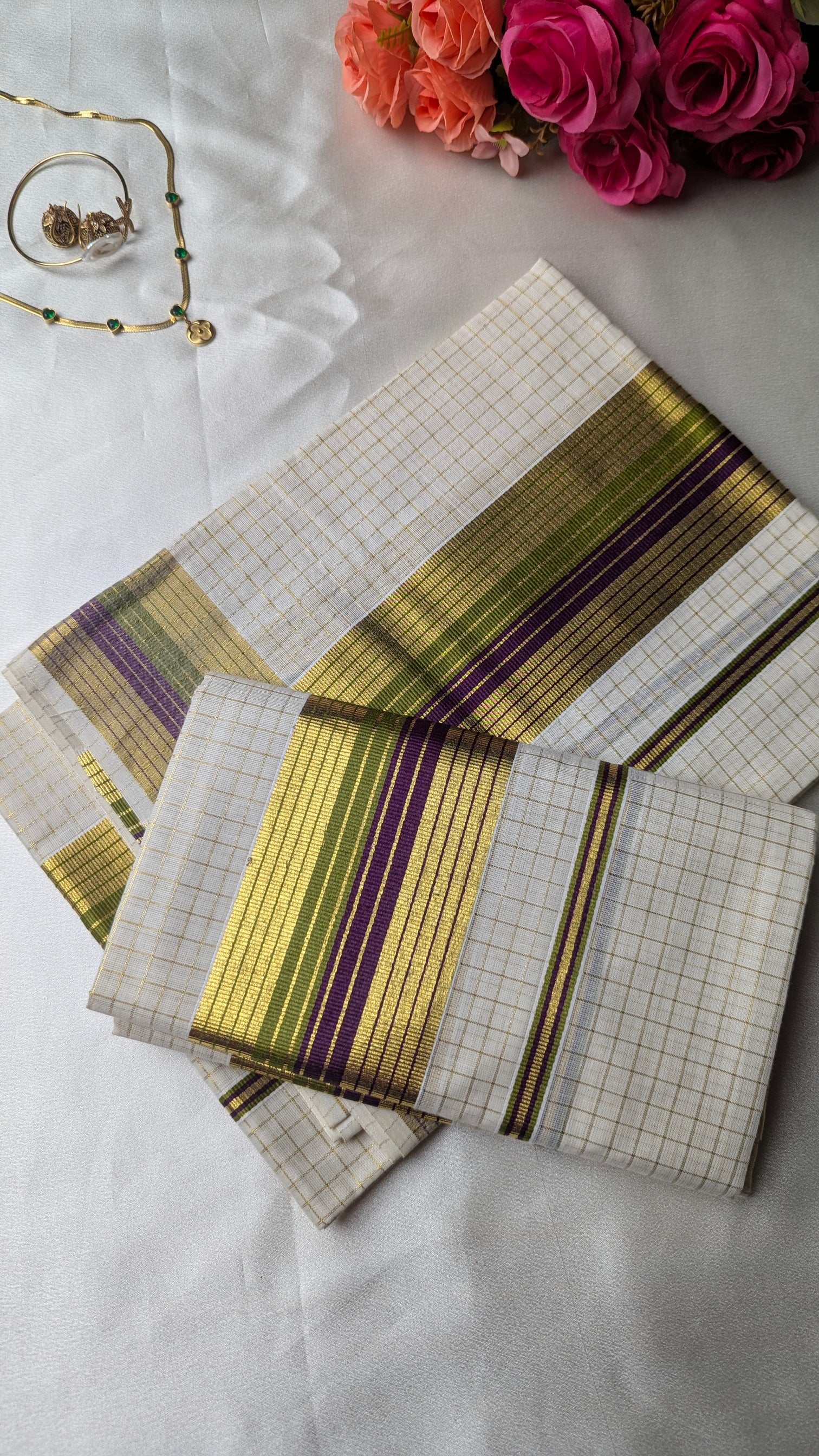 Single Set Mundu in Green/Purple Check Design