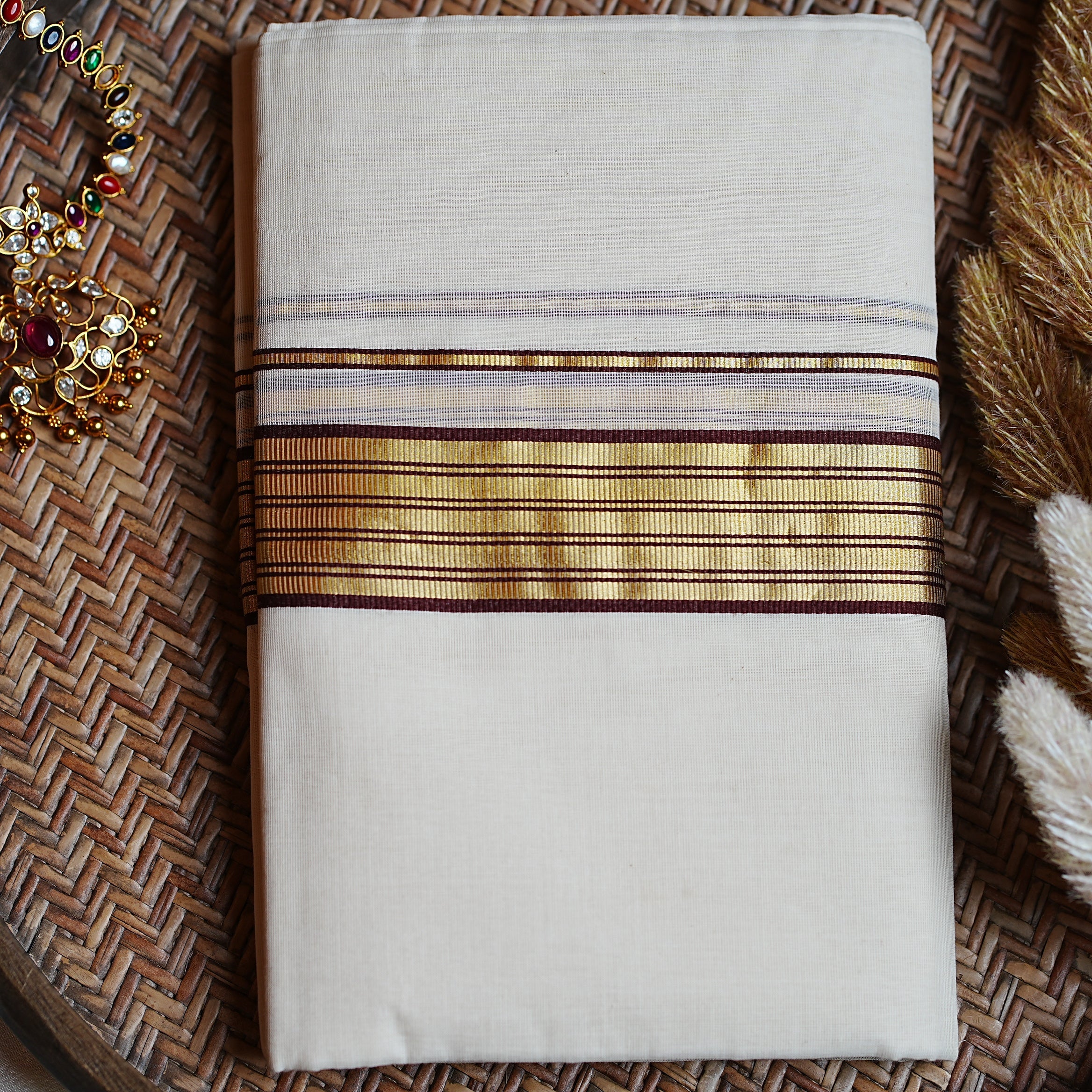 🌾 Antique Gold & Rich Maroon: Premium Balaramapuram Handloom Unakkapavu Kerala Single Set Mundu ✨ - SAROYA