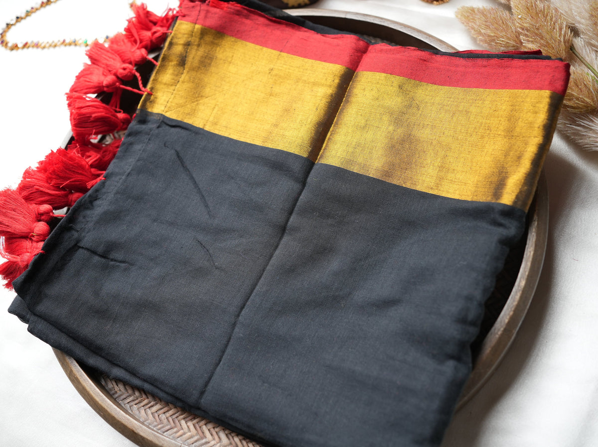 🖤 Bold Black Pure Mul Cotton Saree with Antique Gold Zari & Red Border ✨🔴 - SAROYA