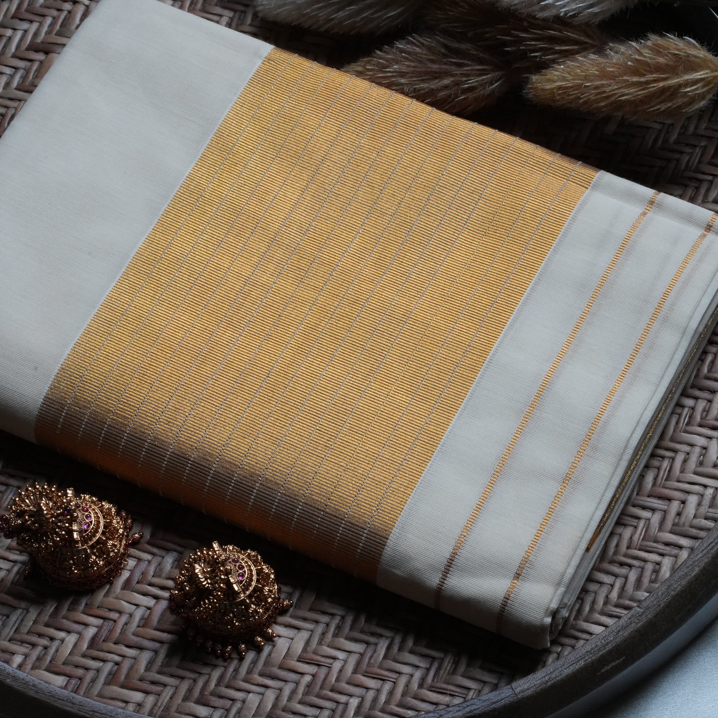 ✨ Classic Off-White & Golden Zari Premium Pure Cotton Handloom Replica Kerala Single Set Mundu 🌾 - SAROYA