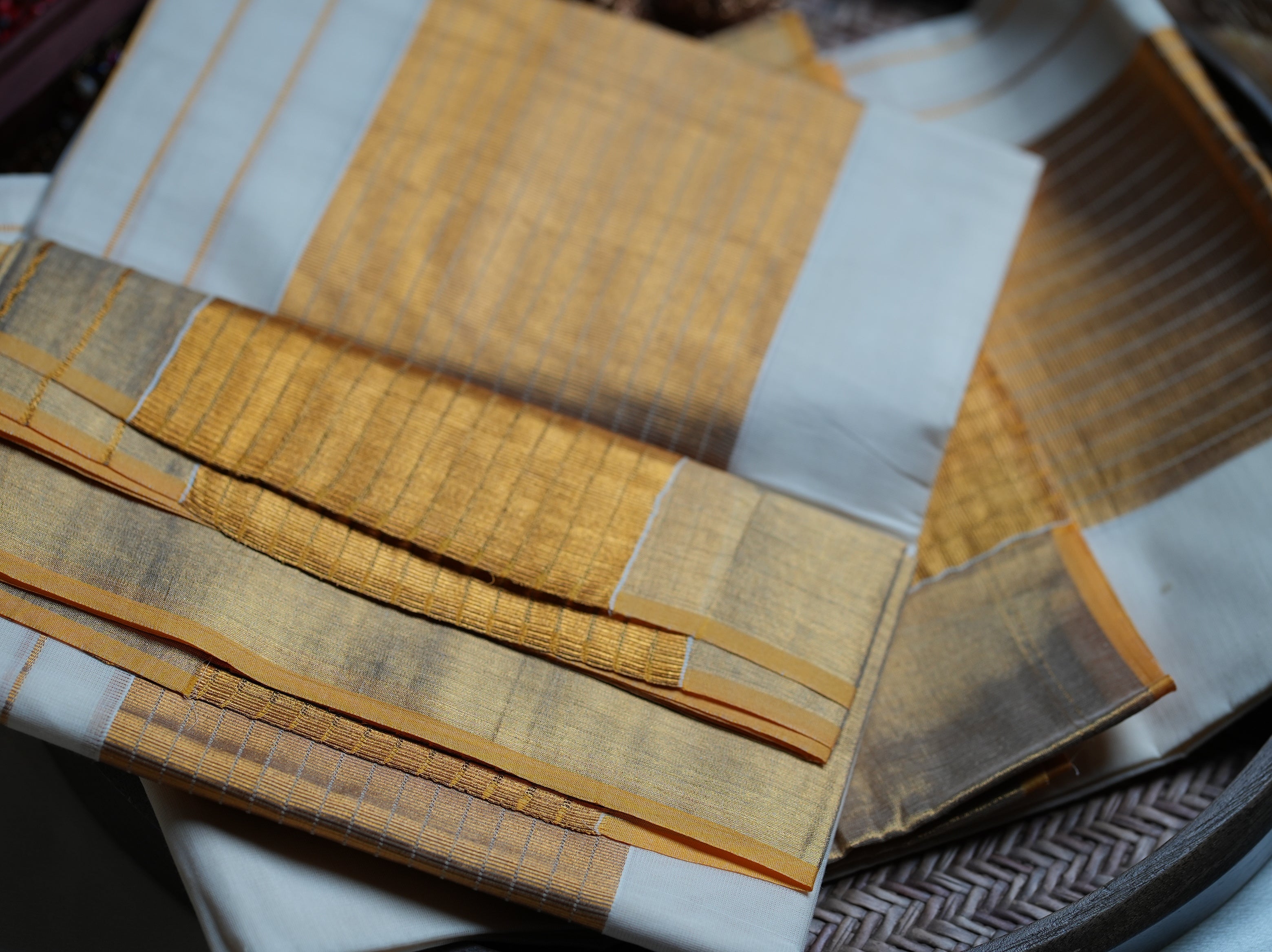 ✨ Classic Off-White & Golden Zari Premium Pure Cotton Handloom Replica Kerala Single Set Mundu 🌾 - SAROYA