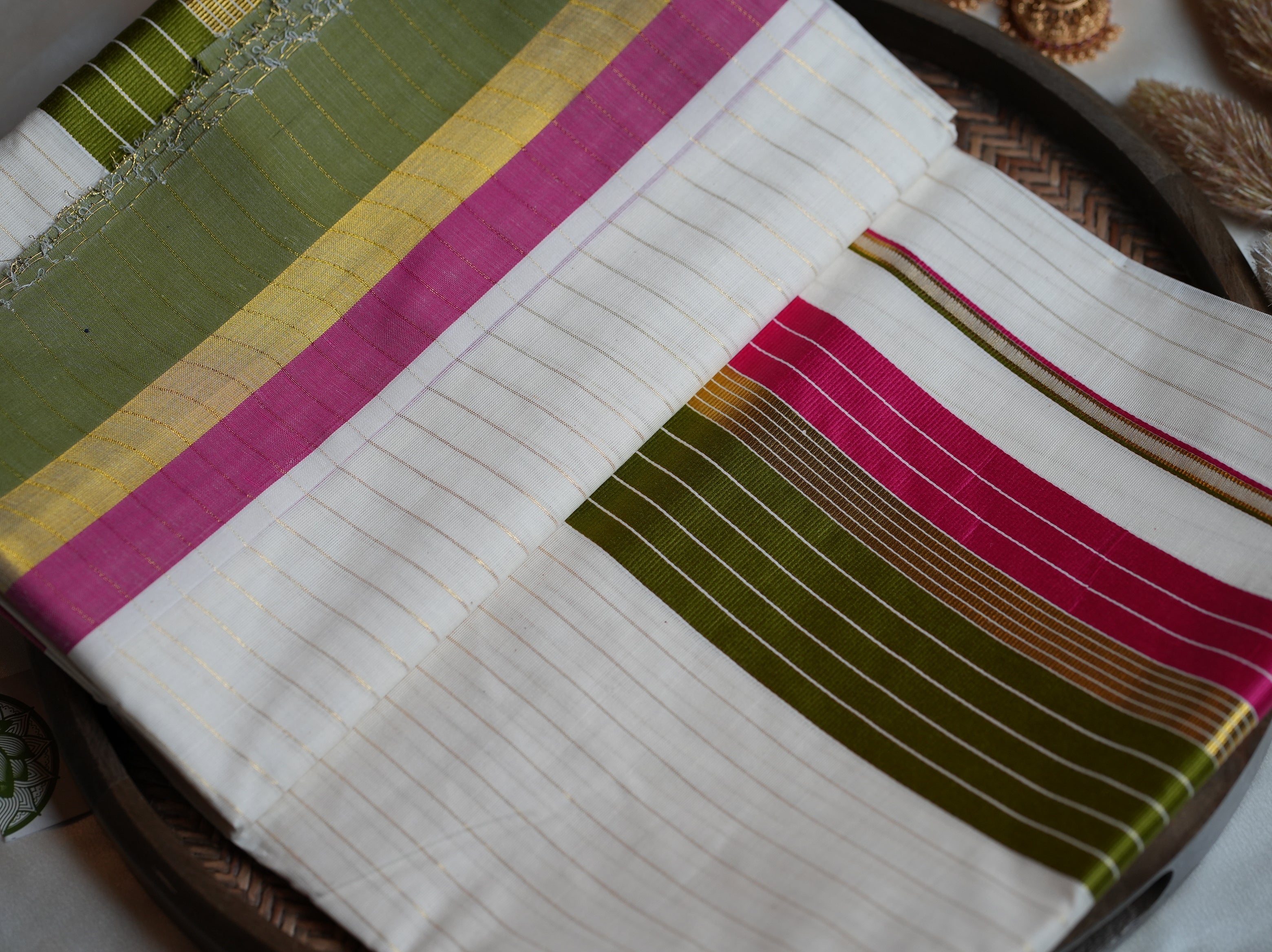 🌿 Cotton Kerala Saree with Olive Green, Rani Pink & Zari Border 💖 - SAROYA