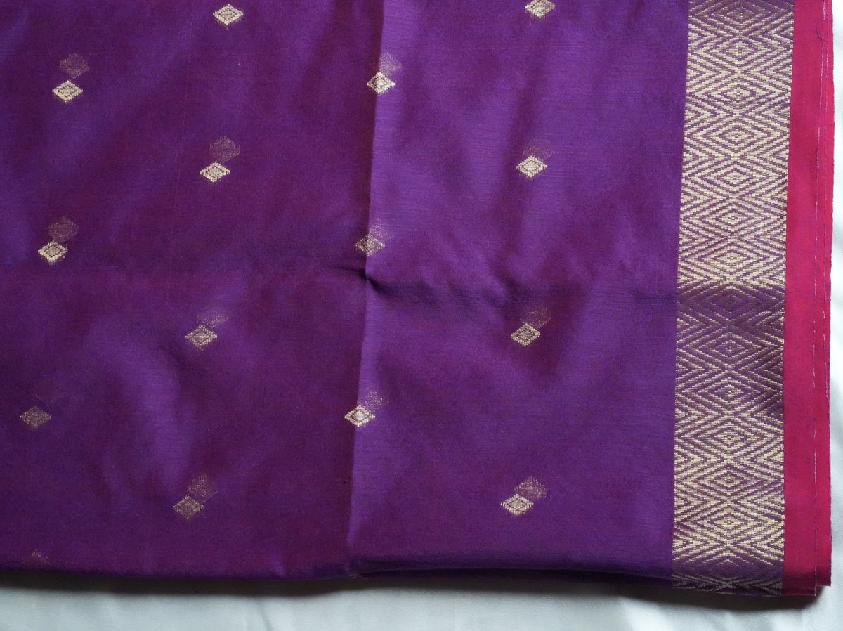 💜 Deep Royal Purple Pure Maheshwari Cotton Saree with Geometric Zari Border & Diamond Boottis ✨🥻 - SAROYA