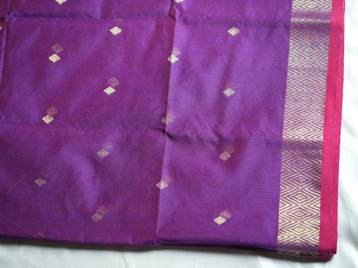 💜 Deep Royal Purple Pure Maheshwari Cotton Saree with Geometric Zari Border & Diamond Boottis ✨🥻 - SAROYA