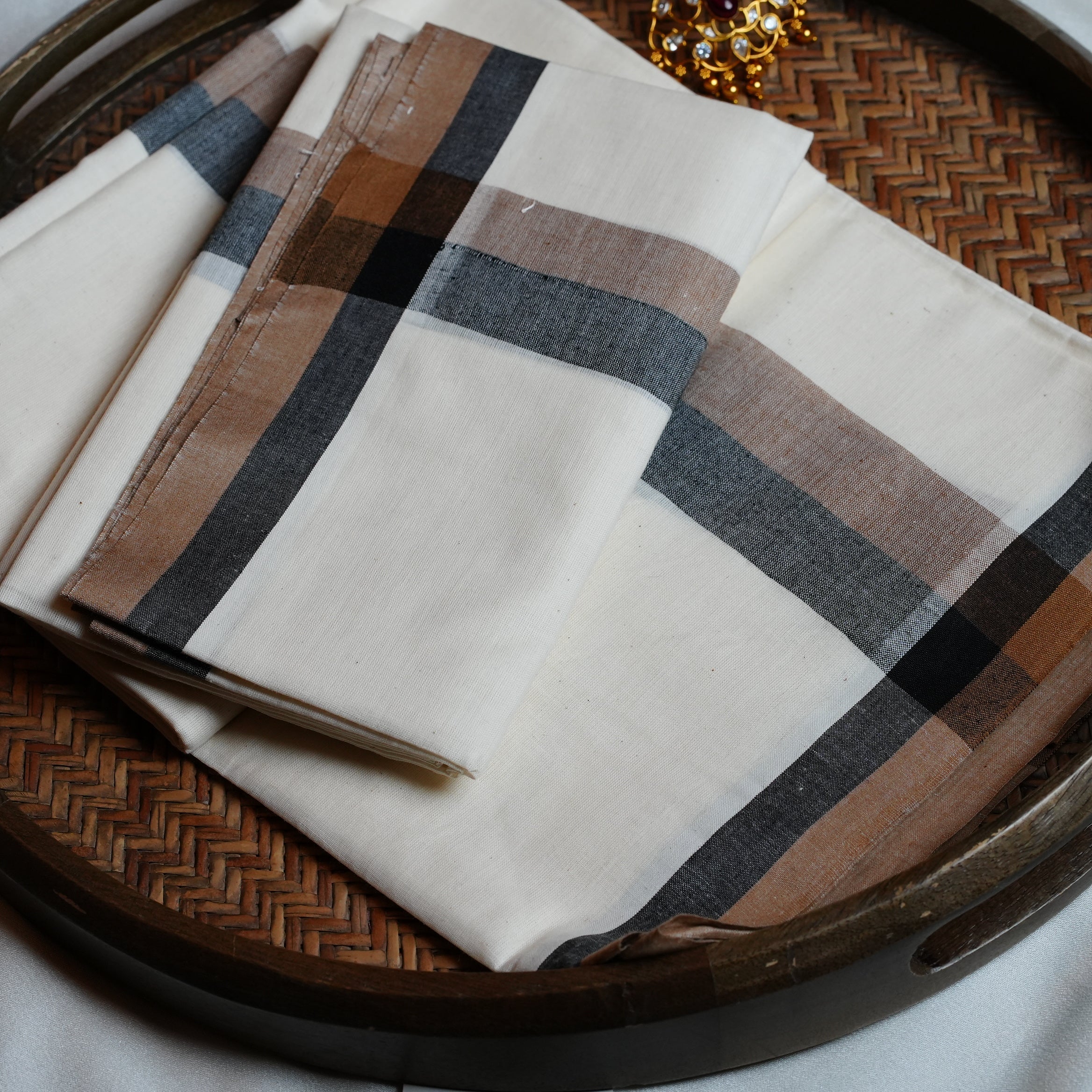 🤎 Earthy Charcoal & Soft Fawn Mulloth Design Cotton Kerala Single Set Mundu 🌾 - SAROYA