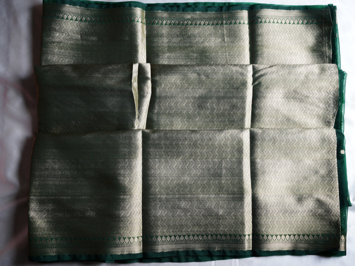 🌲 Emerald Green Banarasi Kora Organza Saree 💚✨ - SAROYA