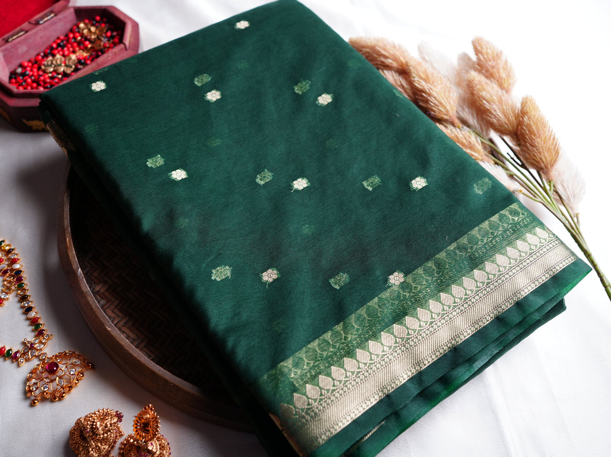 🌲 Emerald Green Banarasi Kora Organza Saree 💚✨ - SAROYA