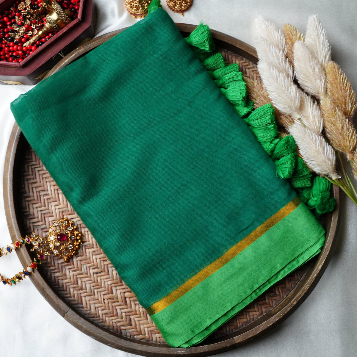 🌿 Emerald & Mint Green Pure Mul Cotton Saree with Gold Zari Border & Tassels ✨💚 - SAROYA