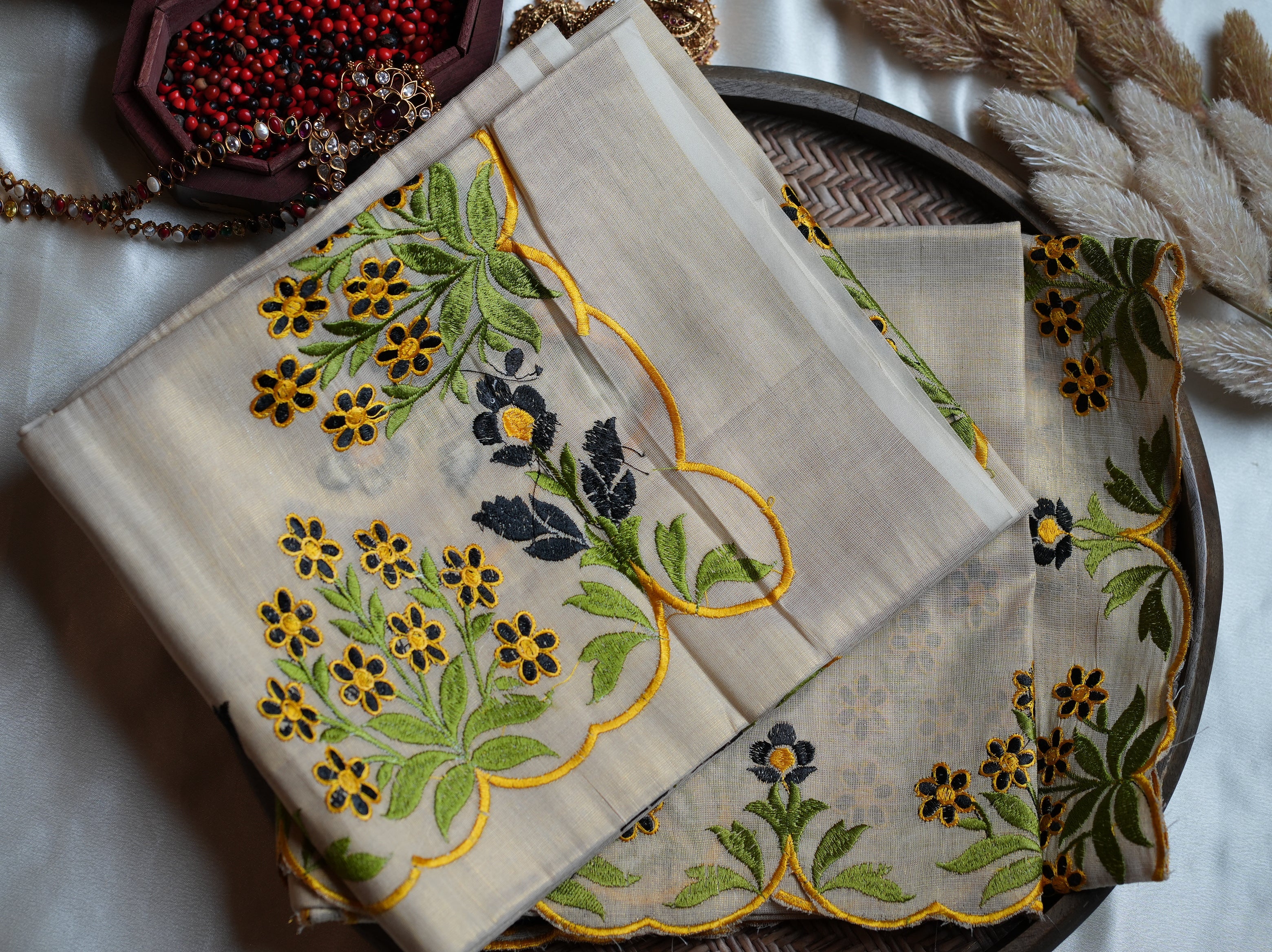 🌼 Floral Cutwork Tissue Set Mundu with Checked Blouse Piece 💛 - SAROYA
