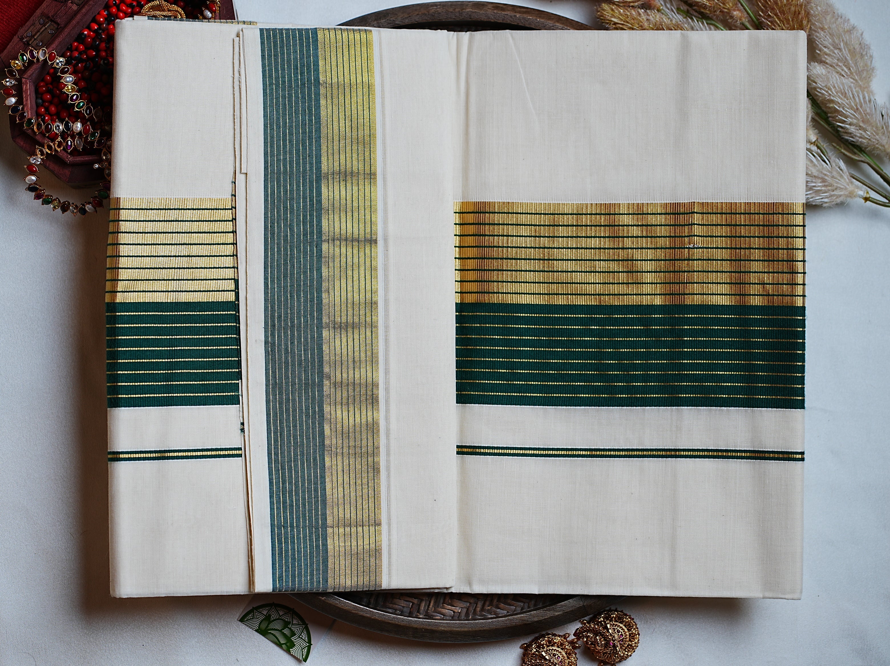 🌿 Forest Green & Golden Zari : Cotton Kerala Set Saree 💫 - SAROYA