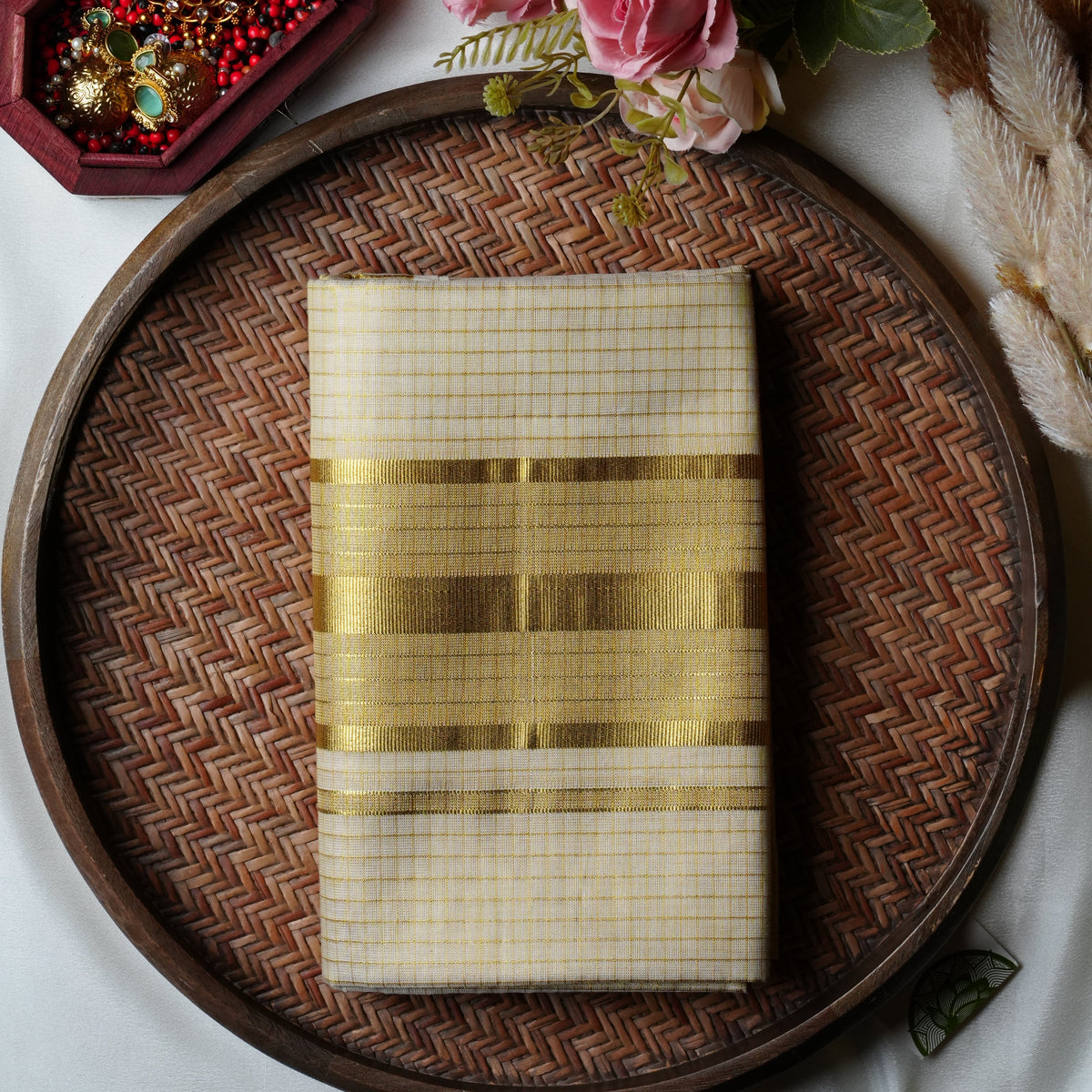 ✨ Golden Opulence: The Premium Tissue Checked Kerala Set Mundu ✨ - SAROYA