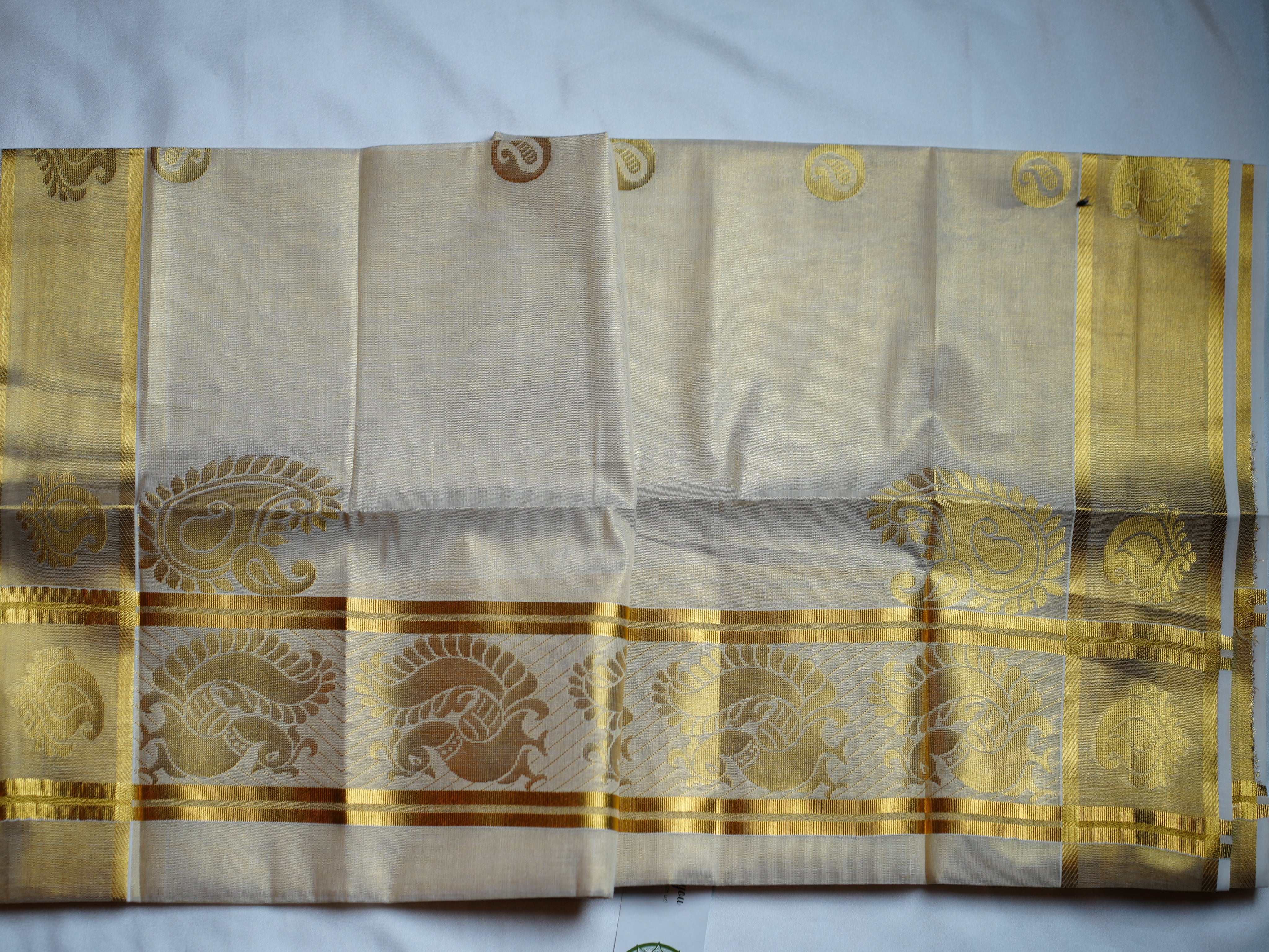 🦚 Imperial Peacock Shimmer: The Premium Tissue Kerala Set Mundu 🦚 - SAROYA