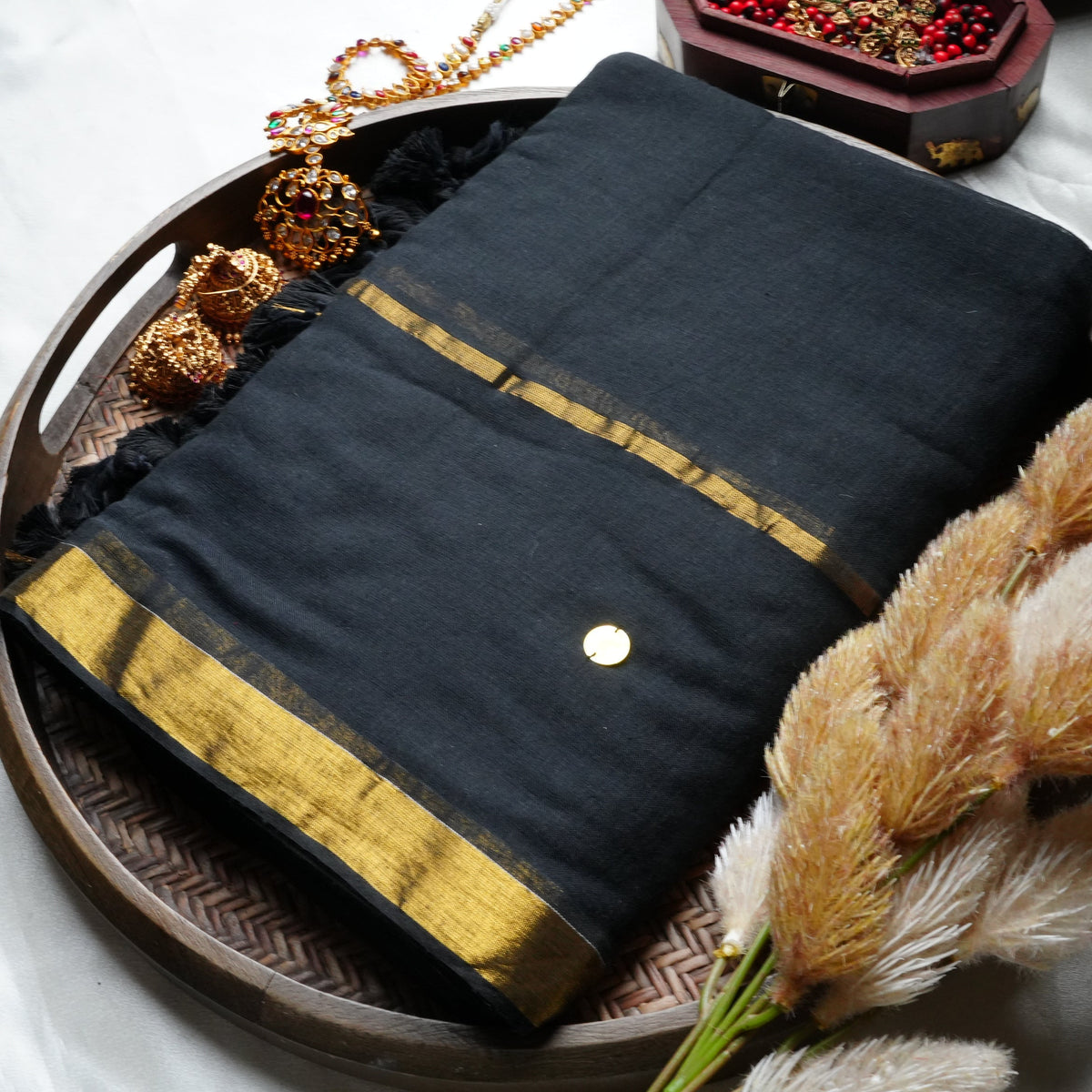🖤 Jet Black Pure Mul Cotton Saree with Golden Zari Border & Playful Tassels ✨🥻 - SAROYA