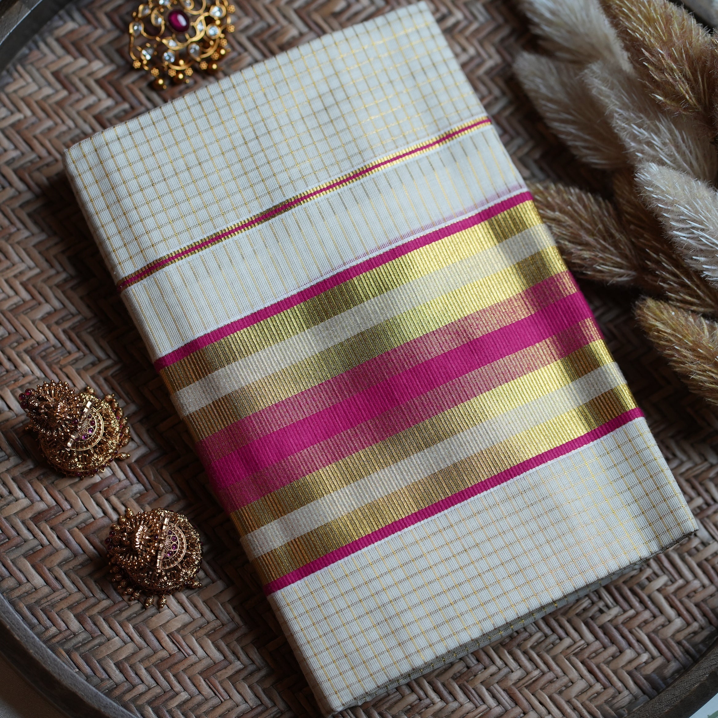 🌺 Magenta Pink & Gold Checked Cotton Kerala Single Set Mundu ✨ - SAROYA