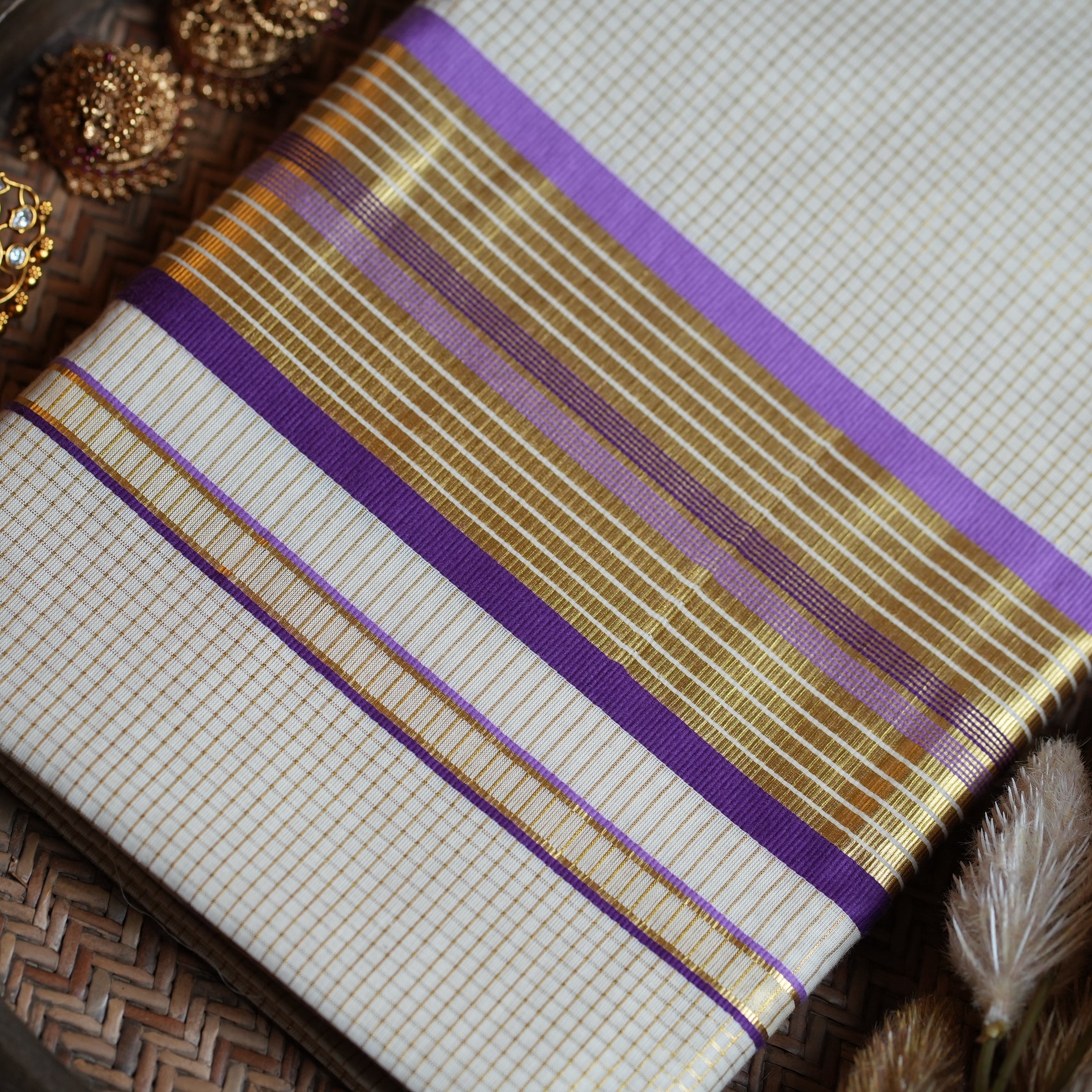 Majestic Purple & Gold Handloom Replica Kerala Saree - SAROYA