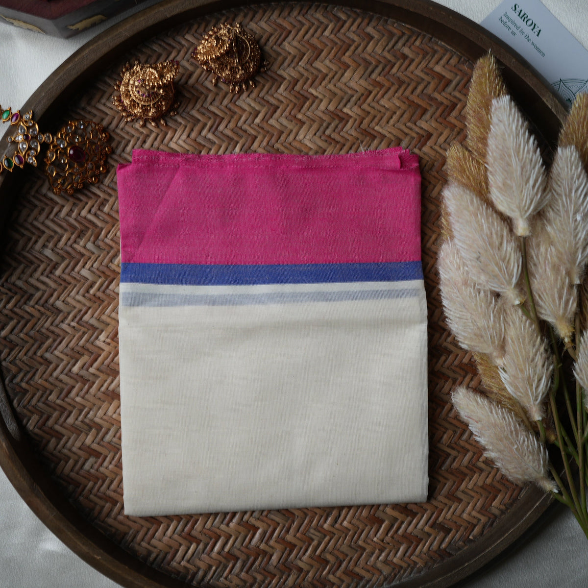 💖 Off-White & Rani Pink Premium Handloom Replica Pure Cotton Set Mundu with Unstitched Blouse Piece by Saroya ✨🥻🌸 - SAROYA