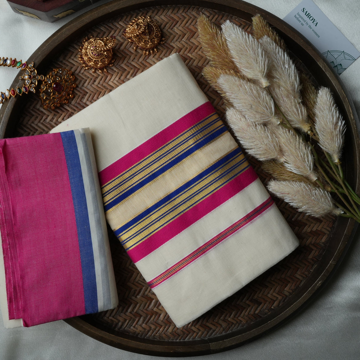 💖 Off-White & Rani Pink Premium Handloom Replica Pure Cotton Set Mundu with Unstitched Blouse Piece by Saroya ✨🥻🌸 - SAROYA