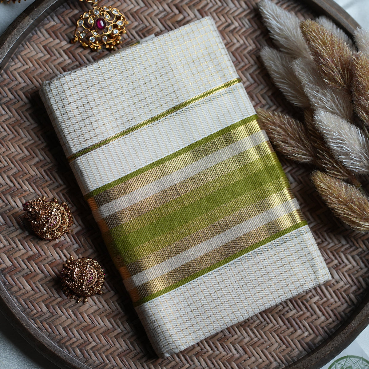 🌿 Olive Green & Gold Checked Cotton Kerala Single Set Mundu ✨ - SAROYA