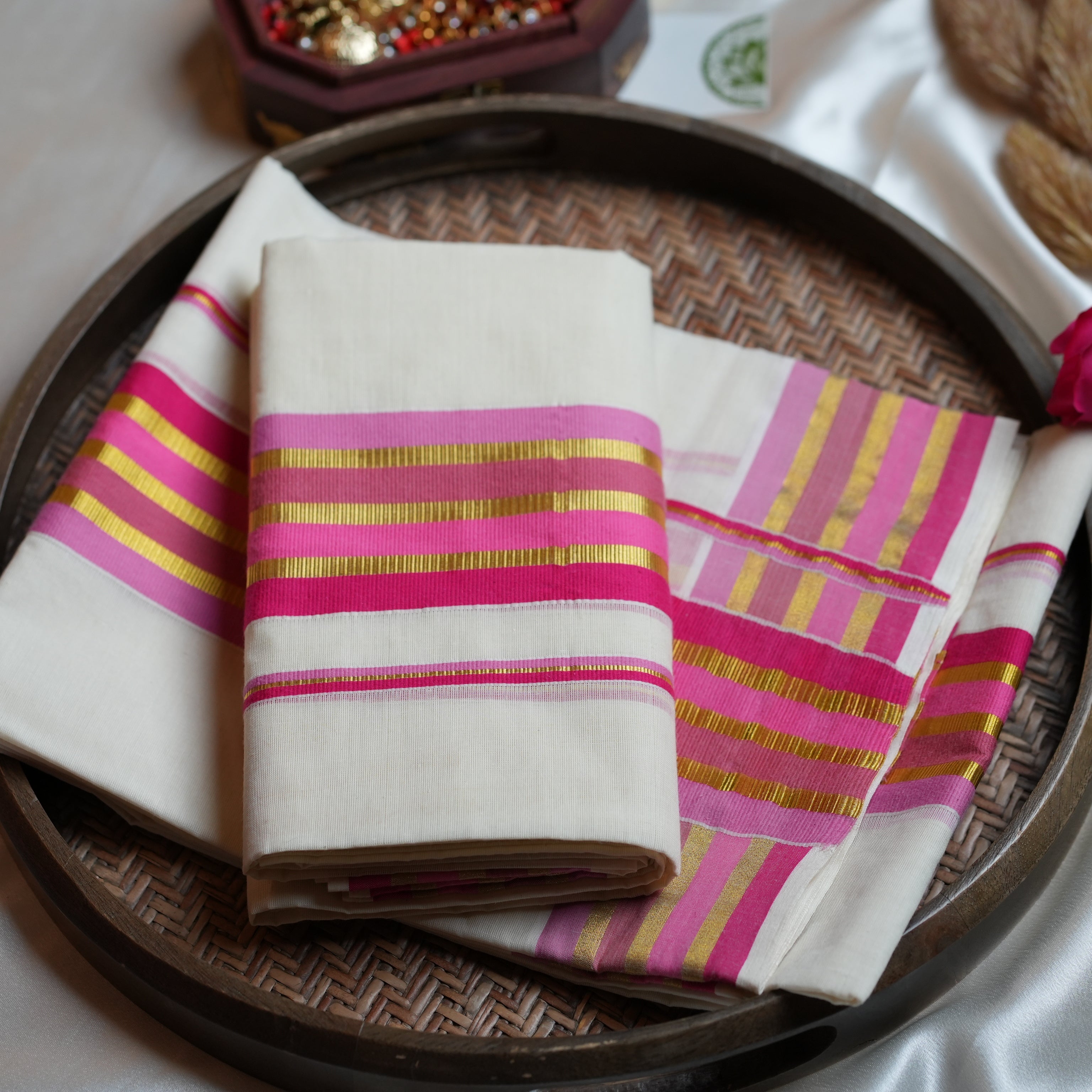 🌸 Pink Blossom & Golden Stripes: The Premium Pure Cotton Kerala Set Mundu 🌸 - SAROYA