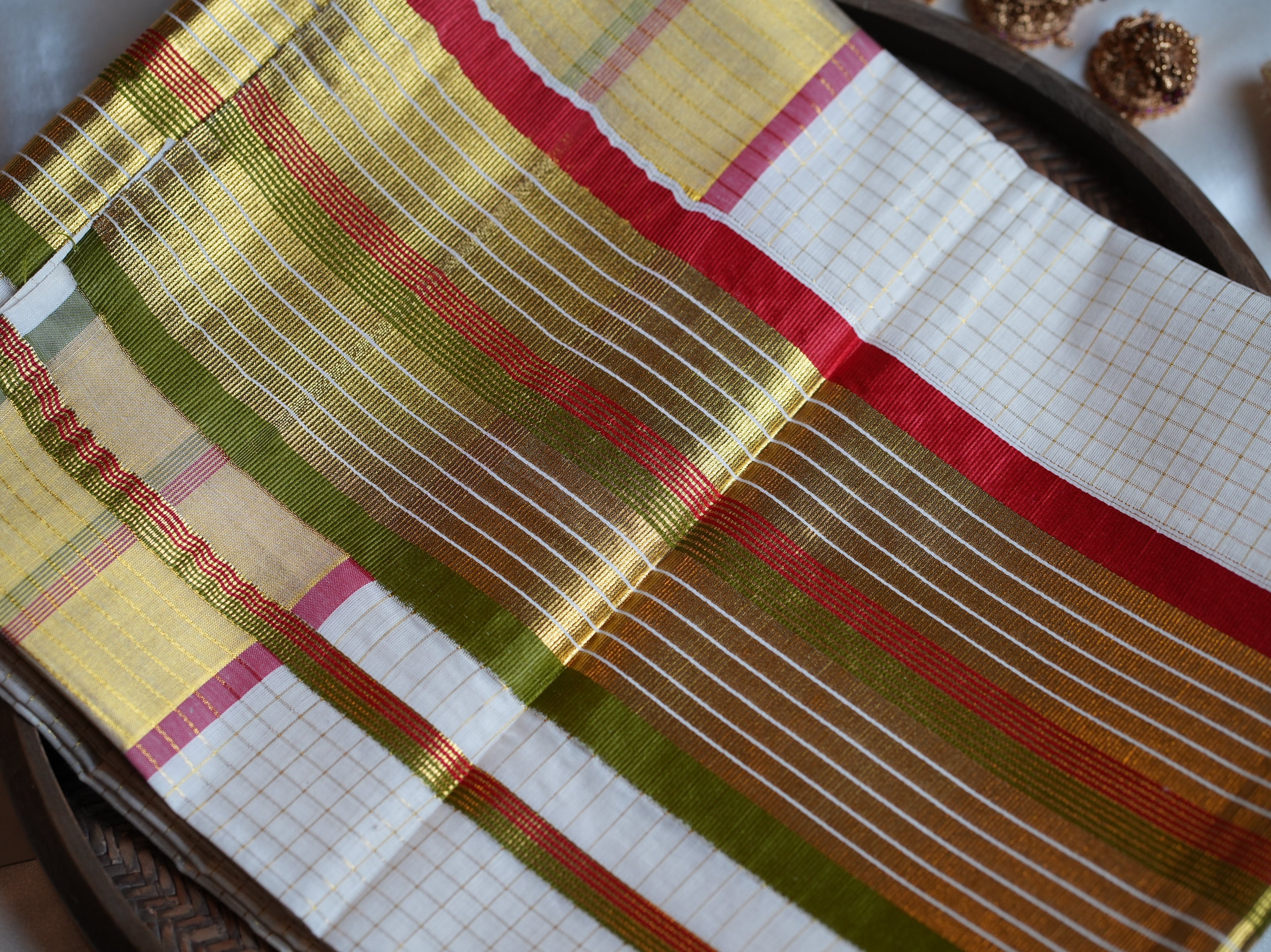 🌺 Premium Cotton Checkered Kerala Saree with Red & Olive Green Multi-Kasavu Border ✨ - SAROYA