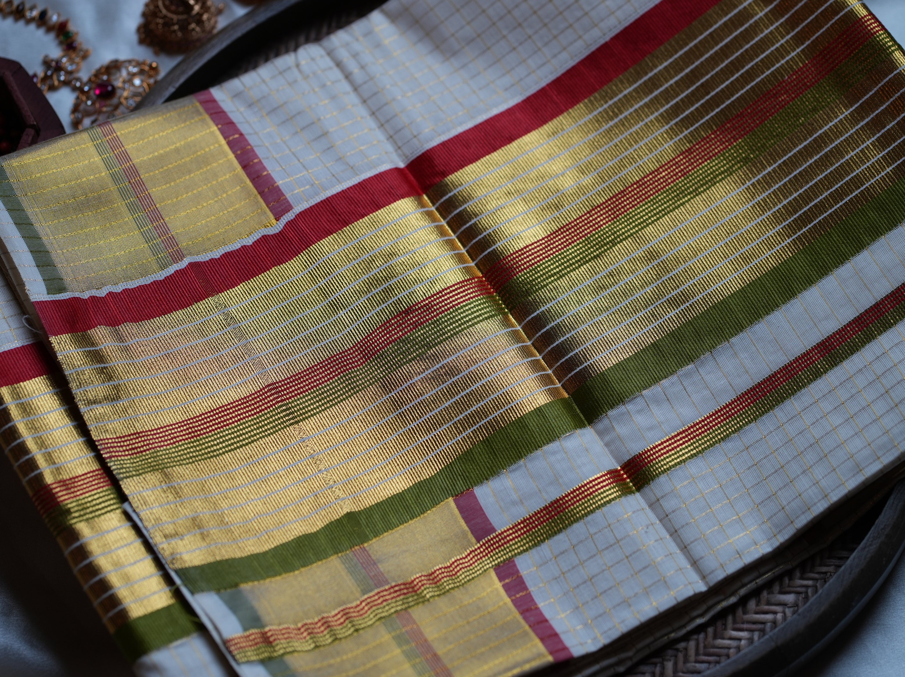 🌺 Premium Cotton Checkered Kerala Saree with Red & Olive Green Multi-Kasavu Border ✨ - SAROYA