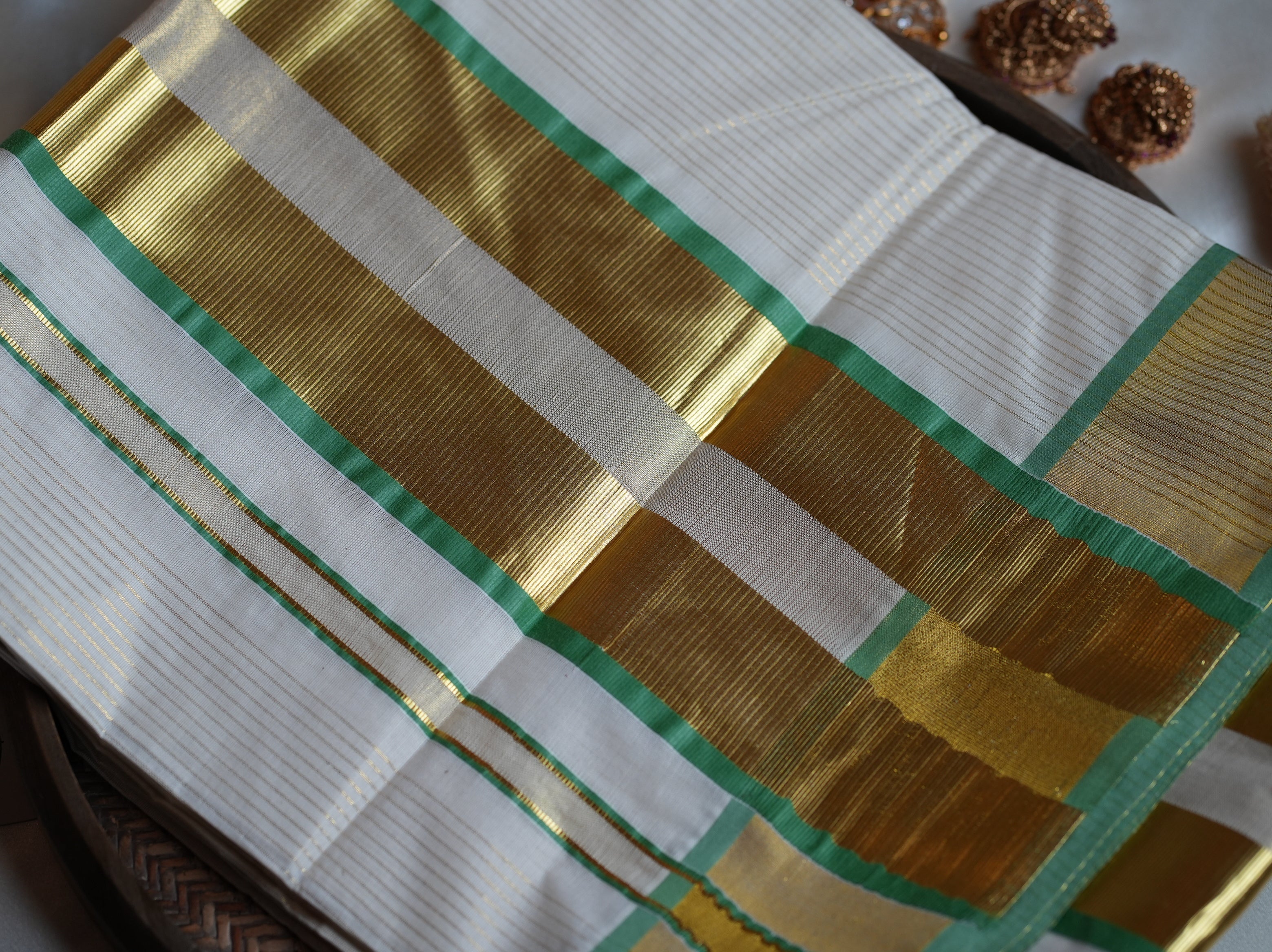 🌿 Premium Cotton Stripe Kerala Saree with Emerald Green & Gold Kasavu Border ✨ - SAROYA
