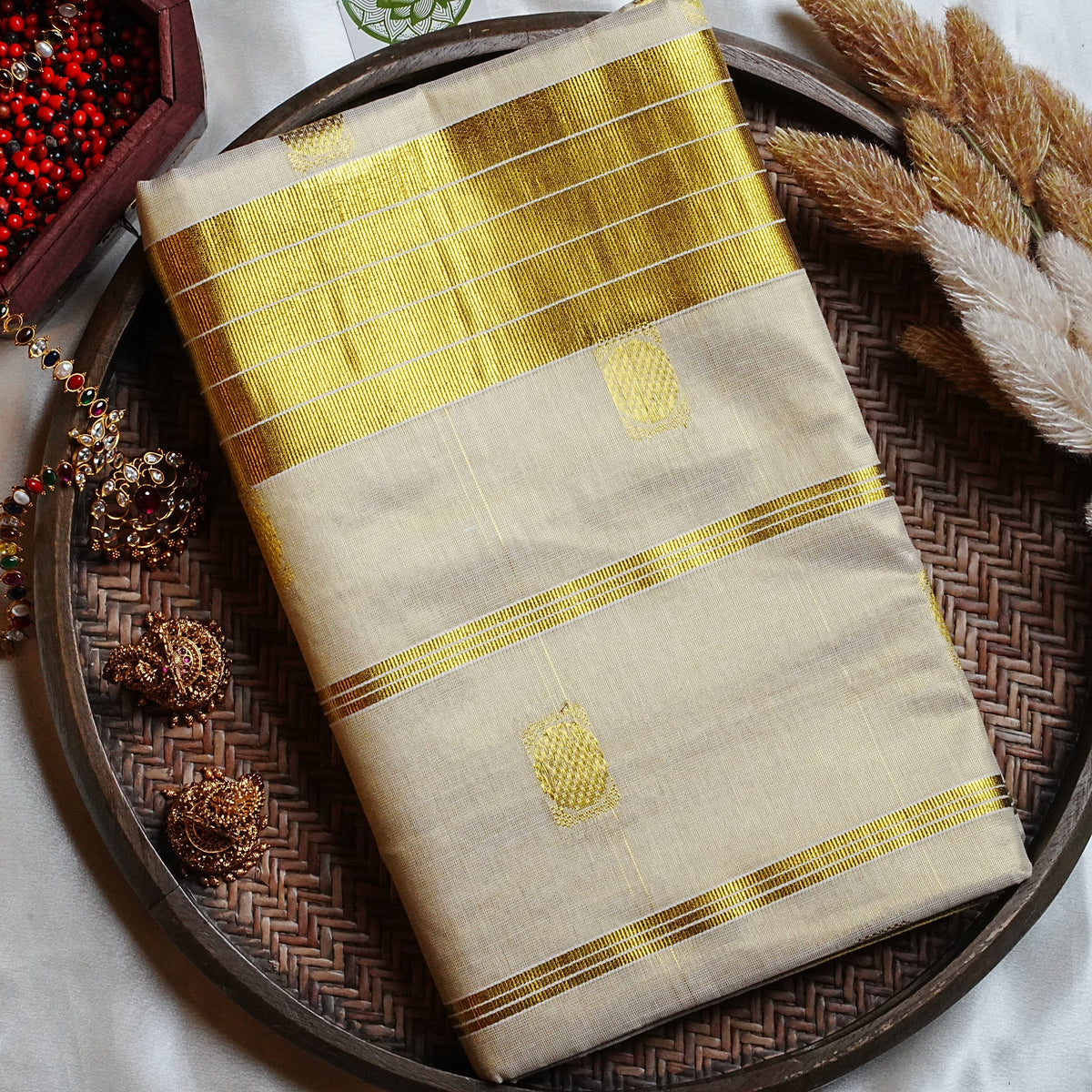 ✨ Premium Gold Tissue Kerala Saree with Geometric Zari Motifs 🌟 - SAROYA