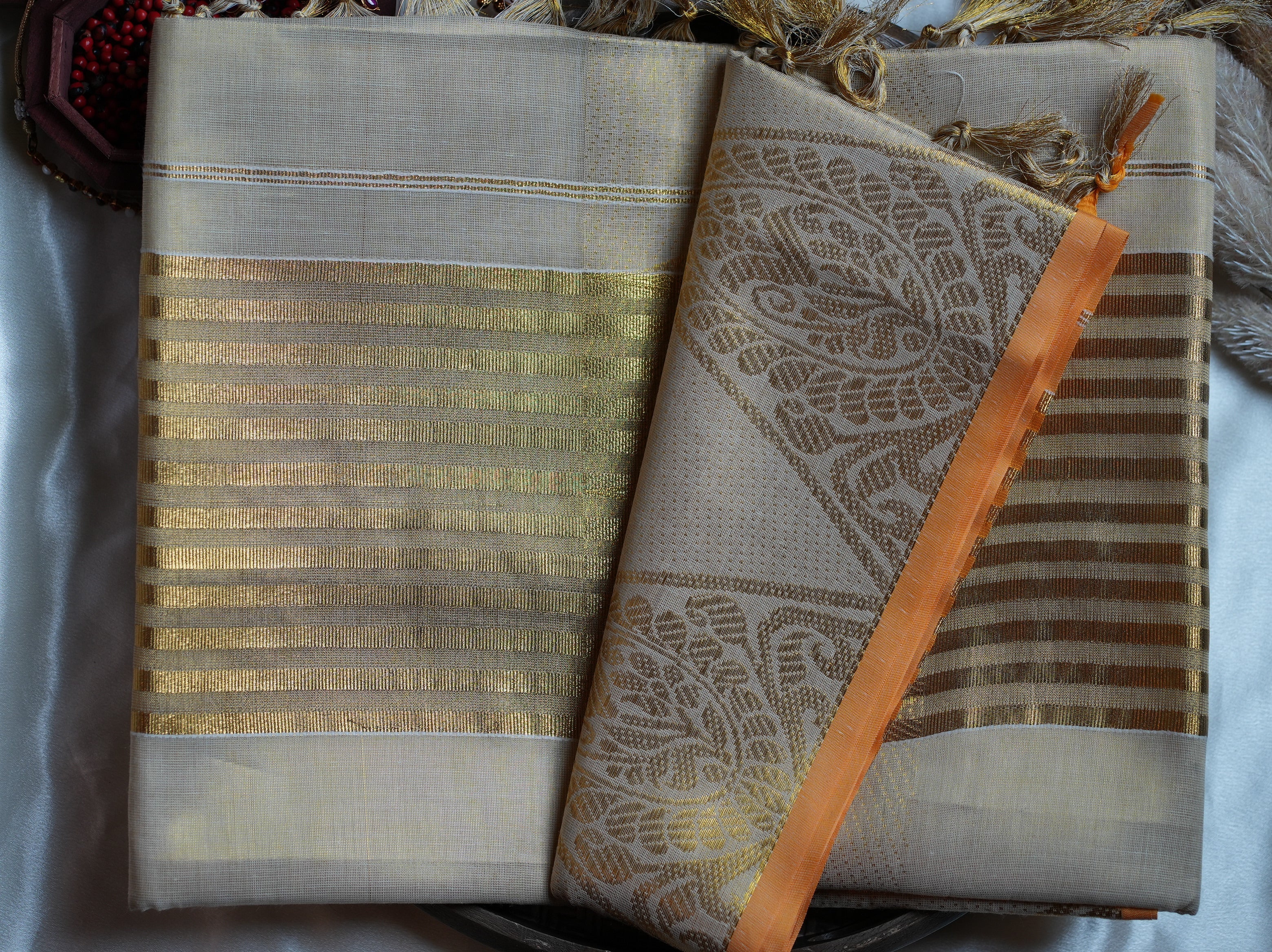 🌟 Premium Golden Tissue Kerala Saree with Paisley Kasavu & Tassels ✨ - SAROYA