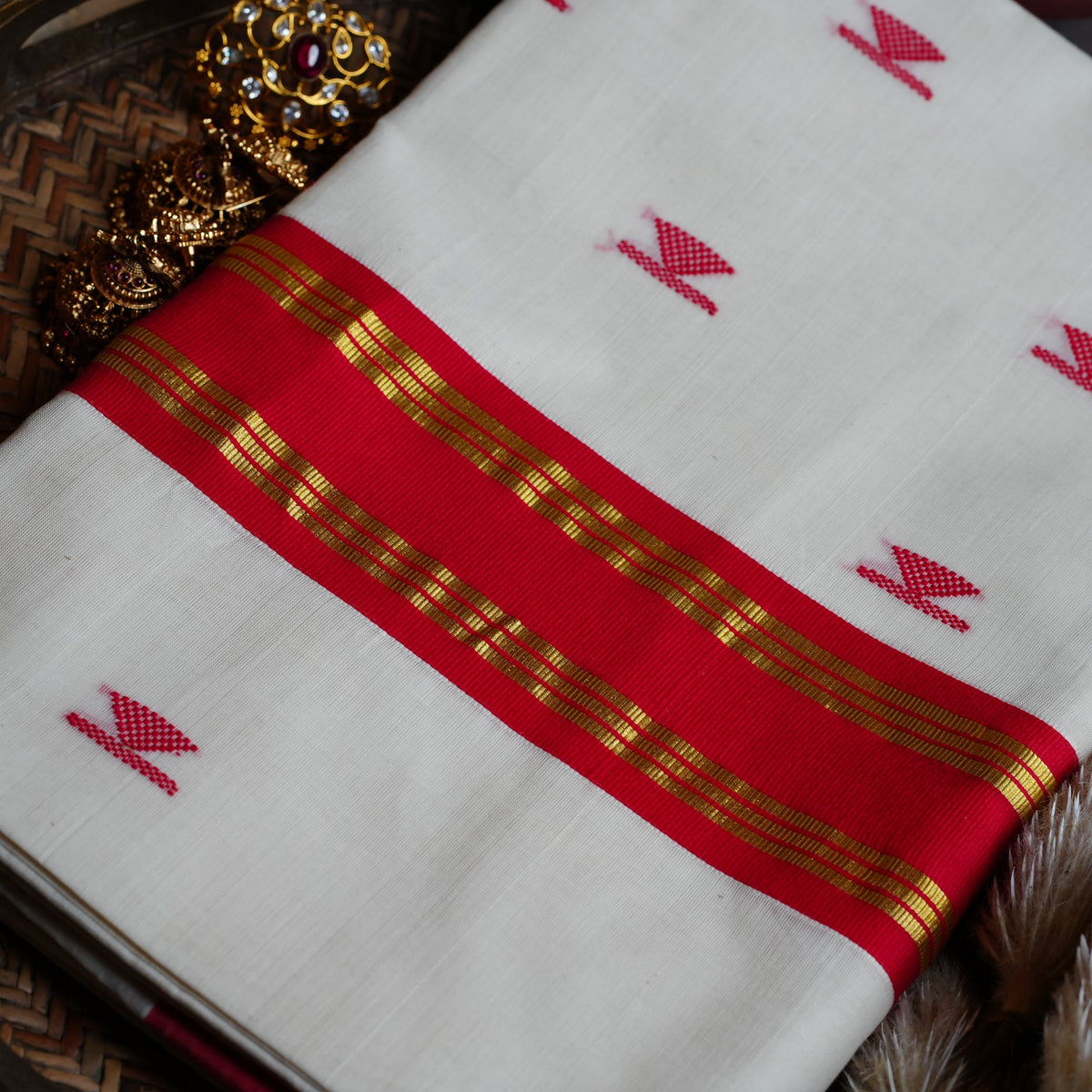 Pure Cotton Balaramapuram Unakapavu Handloom Kerala Kasavu Saree with Crimson Red border and Red buttas - SAROYA