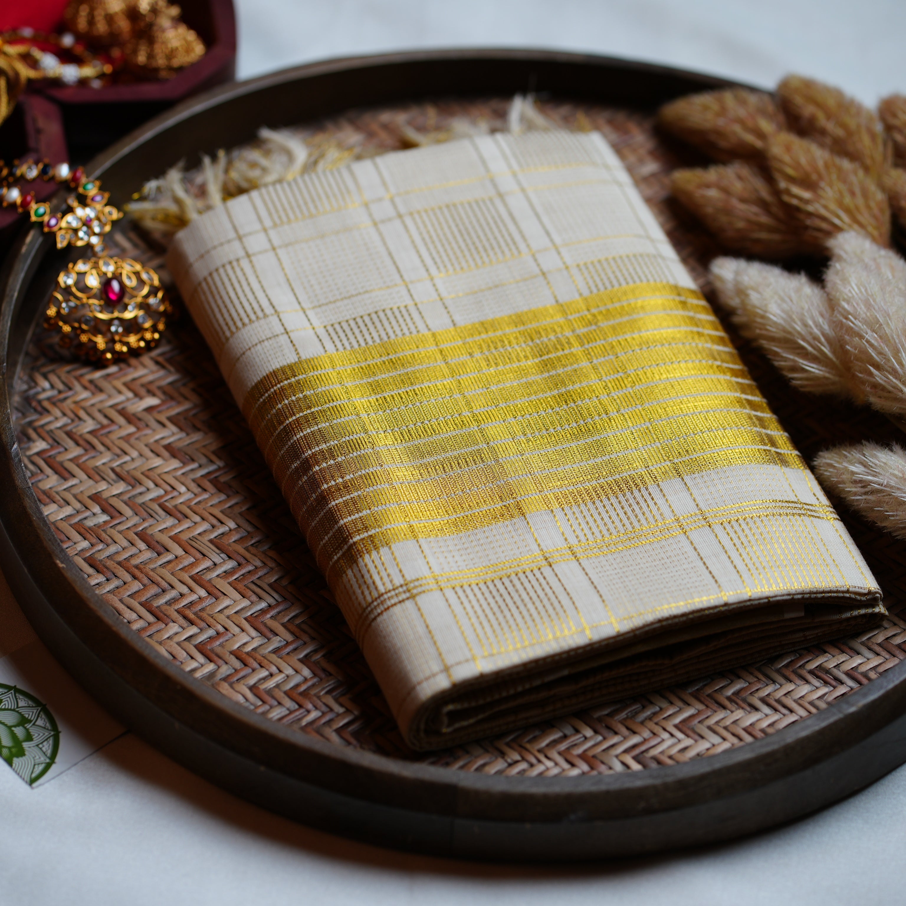 ✨ Pure Gold Lattice & Shimmering Grid: The Premium Tissue Kerala Set Mundu ✨ - SAROYA