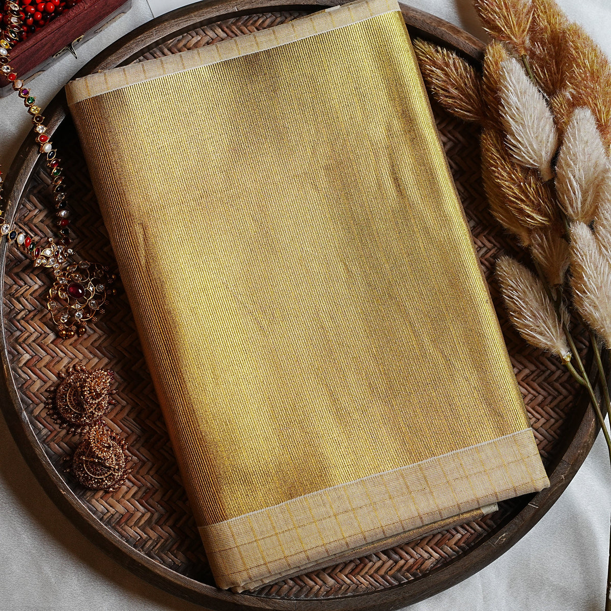 ✨ Pure Liquid Gold: Traditional 10-Inch Kasavu Tissue Kerala Saree 🌟 - SAROYA