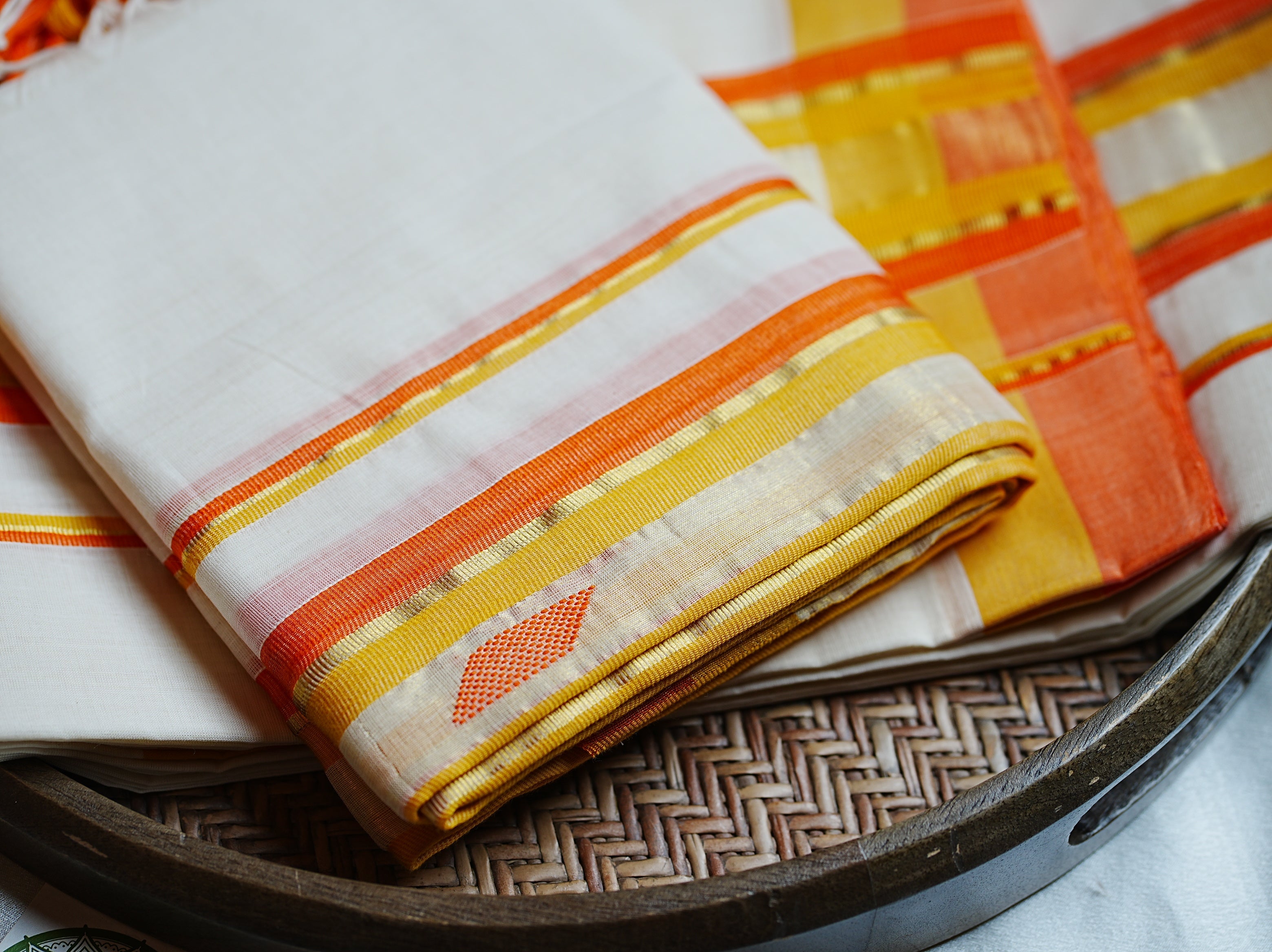 🍊 Radiant Orange & Mustard Stripes: The Premium Balaramapuram Unakapavu Handloom Set Mundu ☀️ - SAROYA