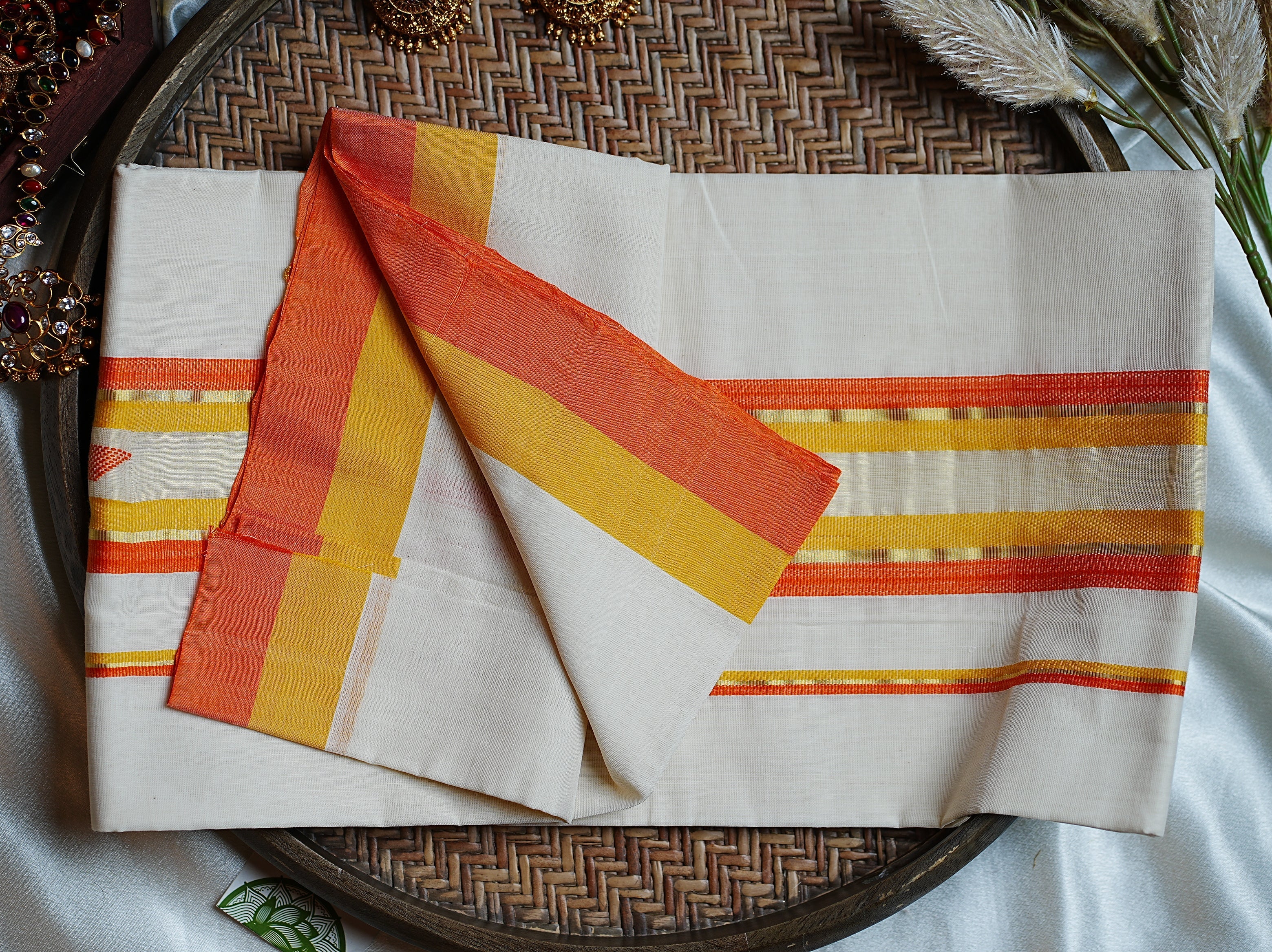 🍊 Radiant Orange & Mustard Stripes: The Premium Balaramapuram Unakapavu Handloom Set Mundu ☀️ - SAROYA