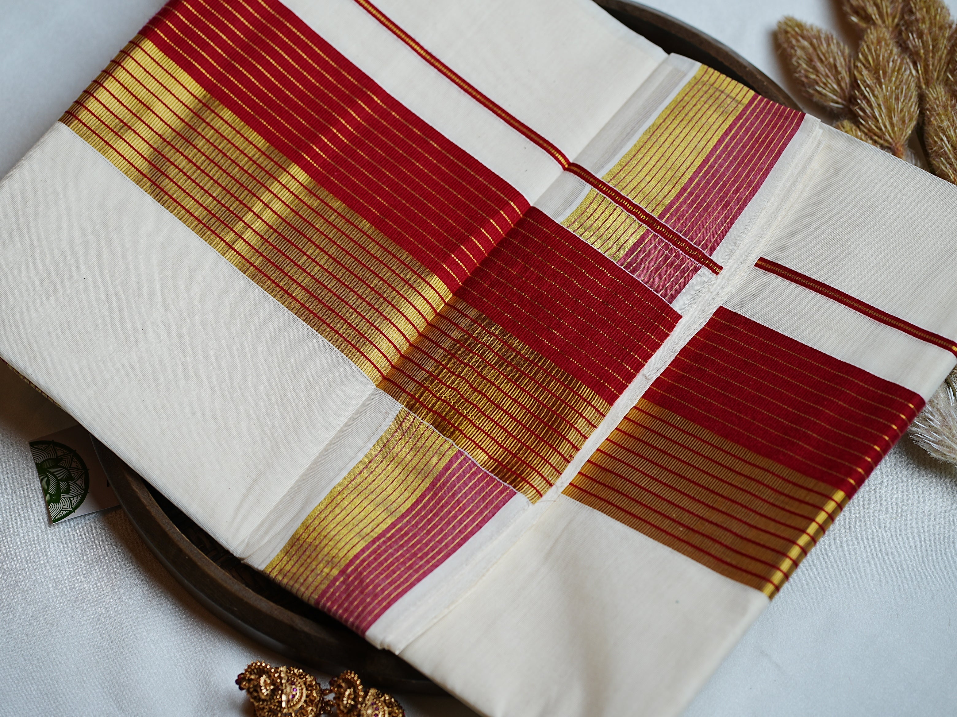 🌹 Regal Maroon & Golden Zari : Cotton Kerala Set Saree 💫 - SAROYA