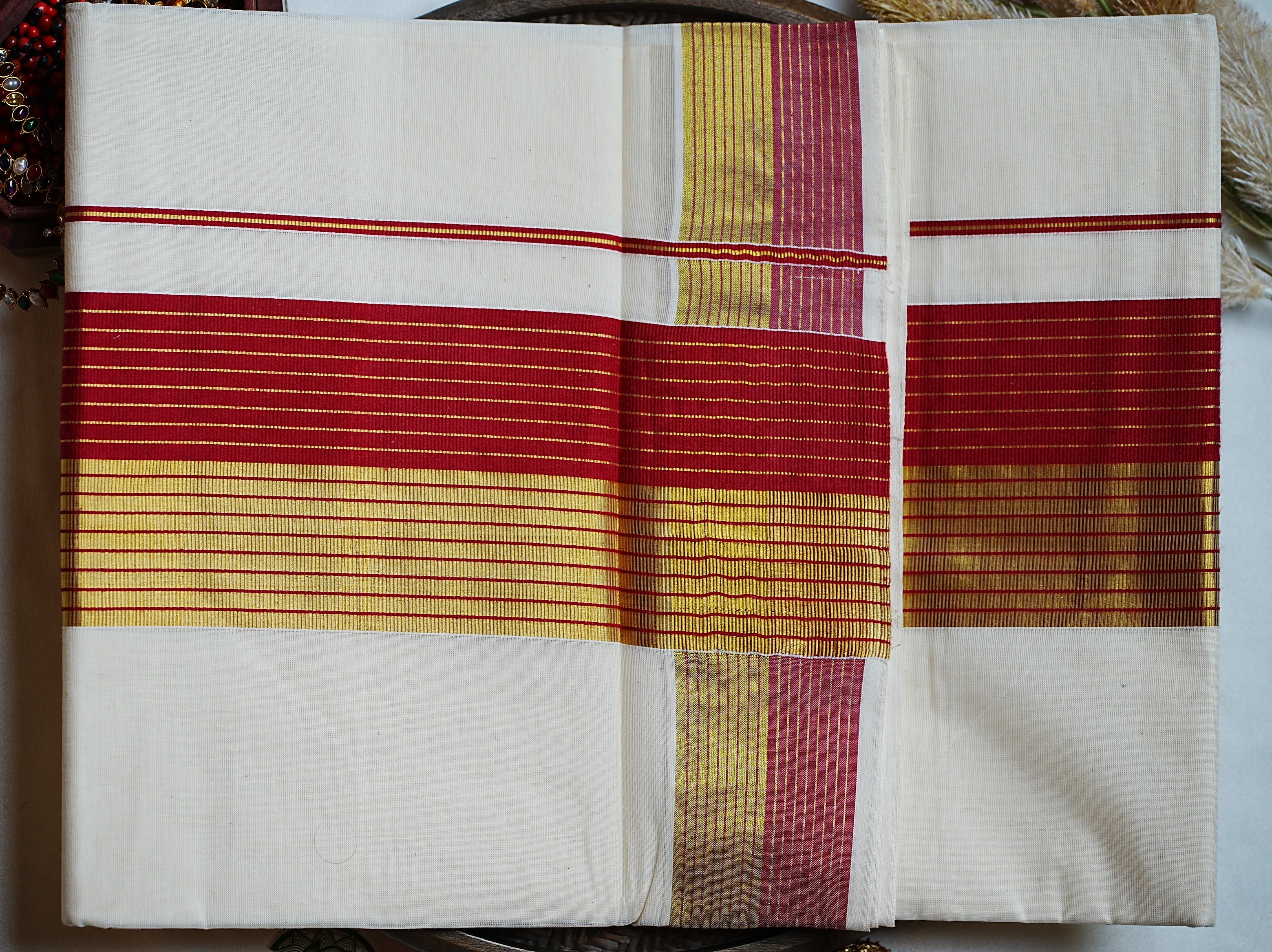 🌹 Regal Maroon & Golden Zari : Cotton Kerala Set Saree 💫 - SAROYA