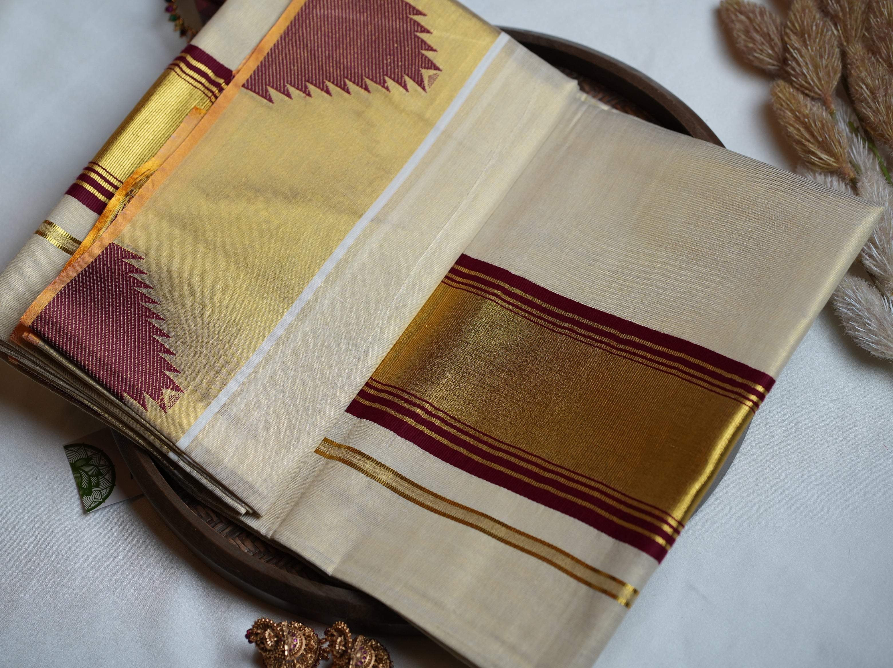 🌹 Regal Maroon & Shimmering Kasavu: The Premium Tissue Kerala Saree ✨ - SAROYA