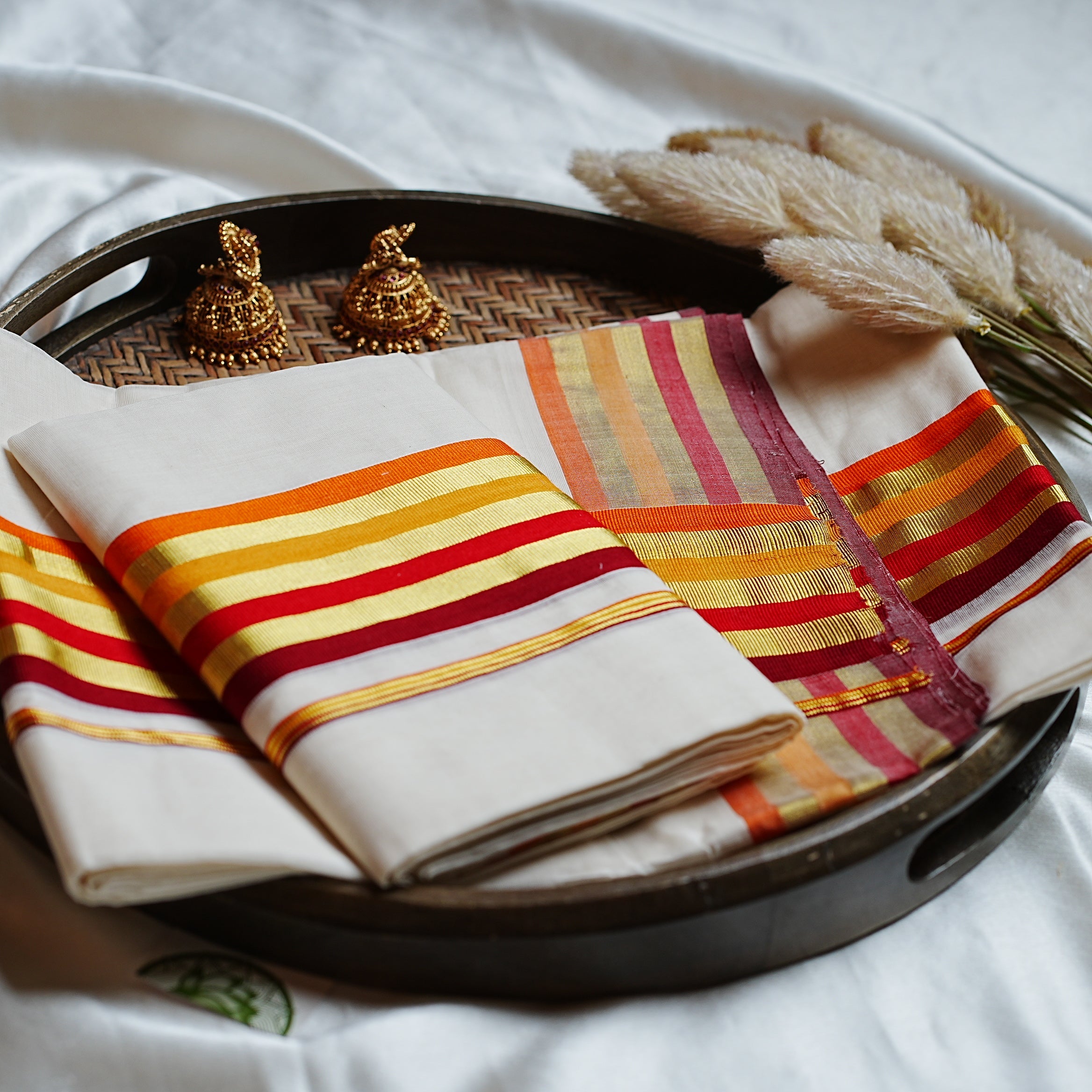 🌅 Sunset Tones & Heritage Weave: The Premium Balaramapuram Unakapavu Handloom Set Mundu 🌅 - SAROYA