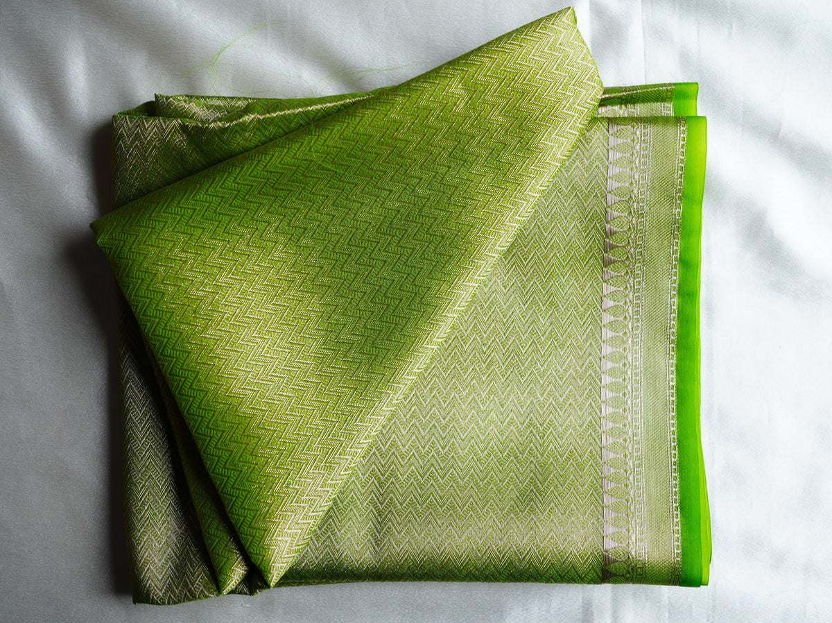 ☀️ Sunshine Yellow & Parrot Green Banarasi Kora Organza Saree 🌿✨ - SAROYA