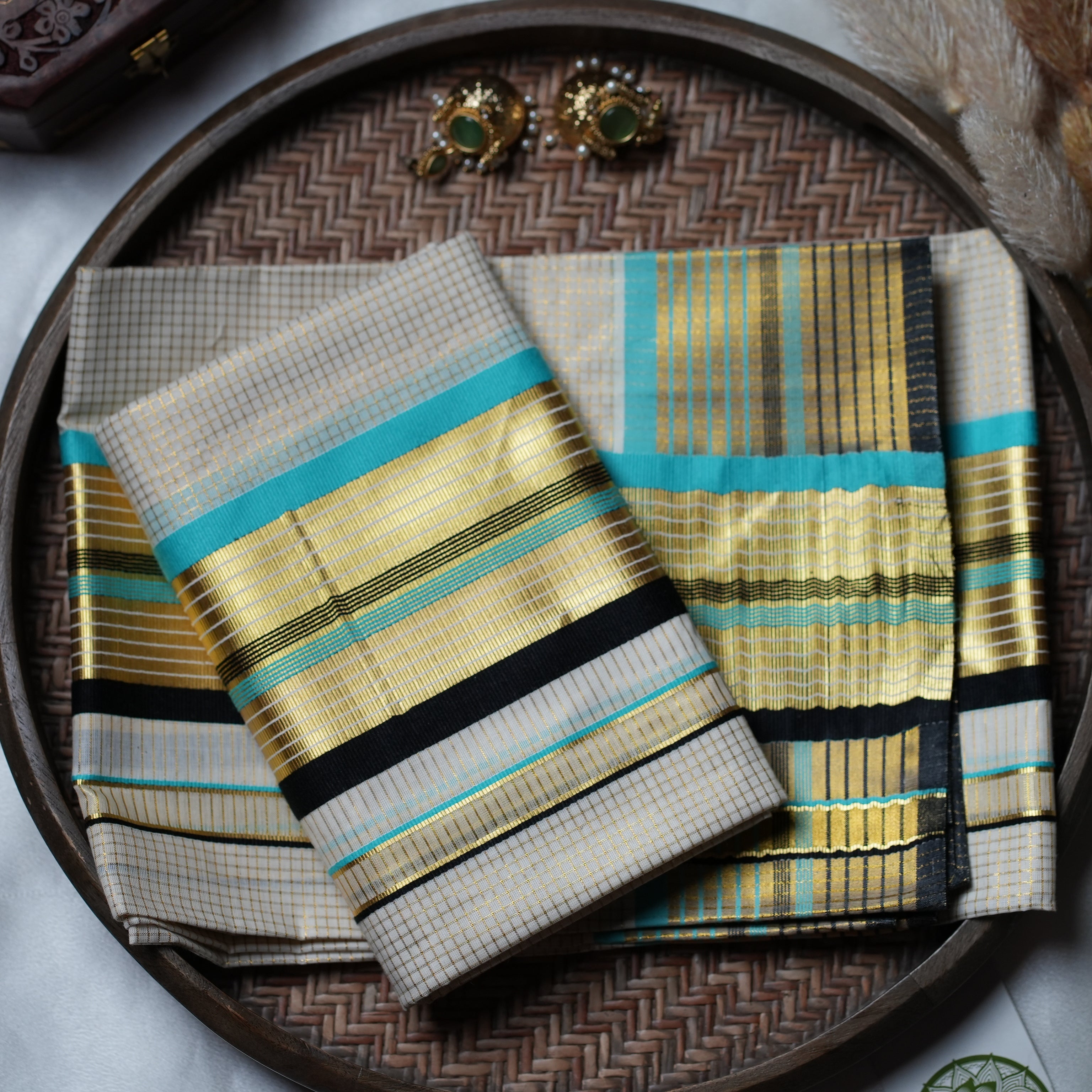 🌊 Turquoise & Gold Lattice: The Premium Radiant Checked Kerala Set Mundu 🌊 - SAROYA