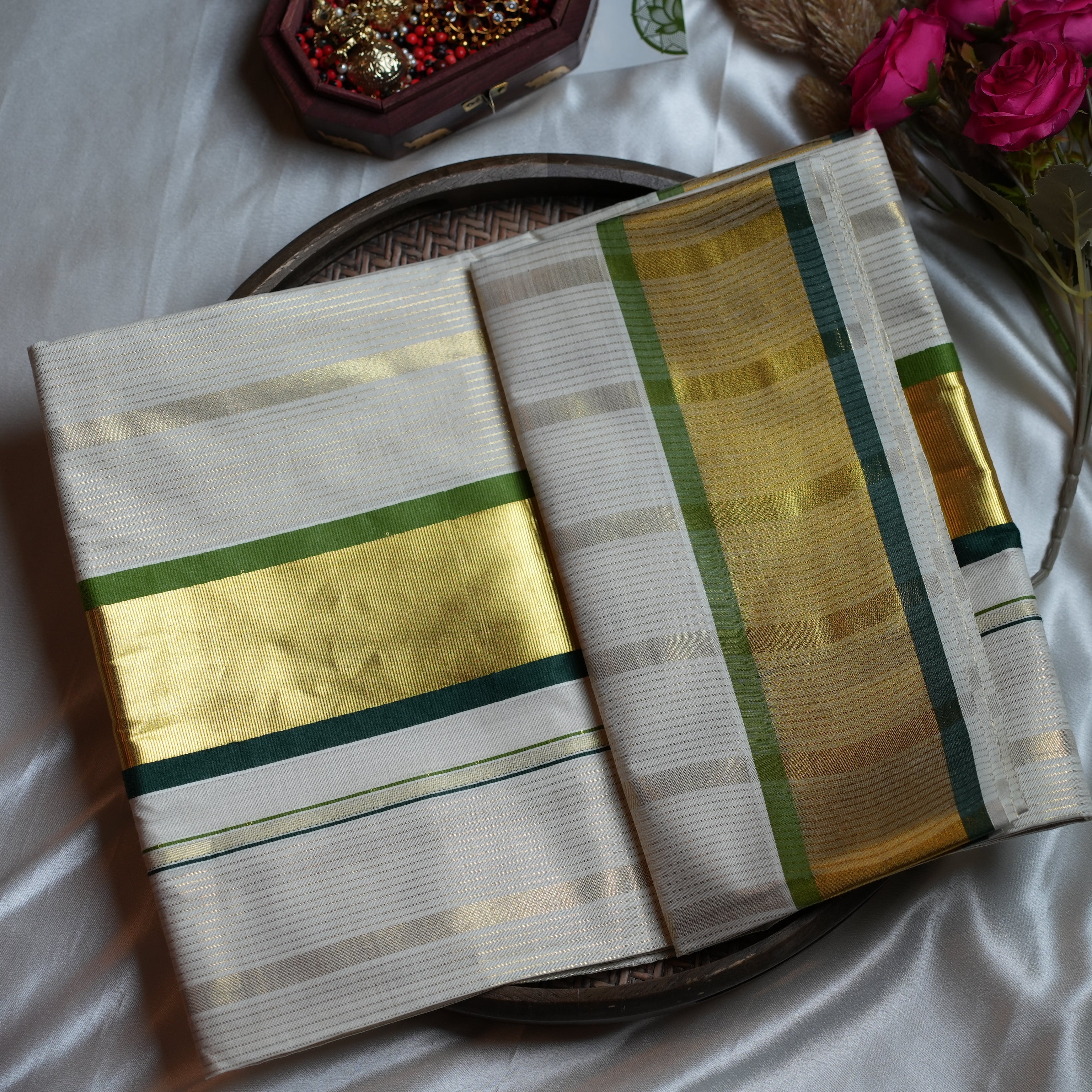 🌿 Verdant Elegance: The Premium Pure Cotton Emerald & Gold Kerala Saree 🌿 - SAROYA