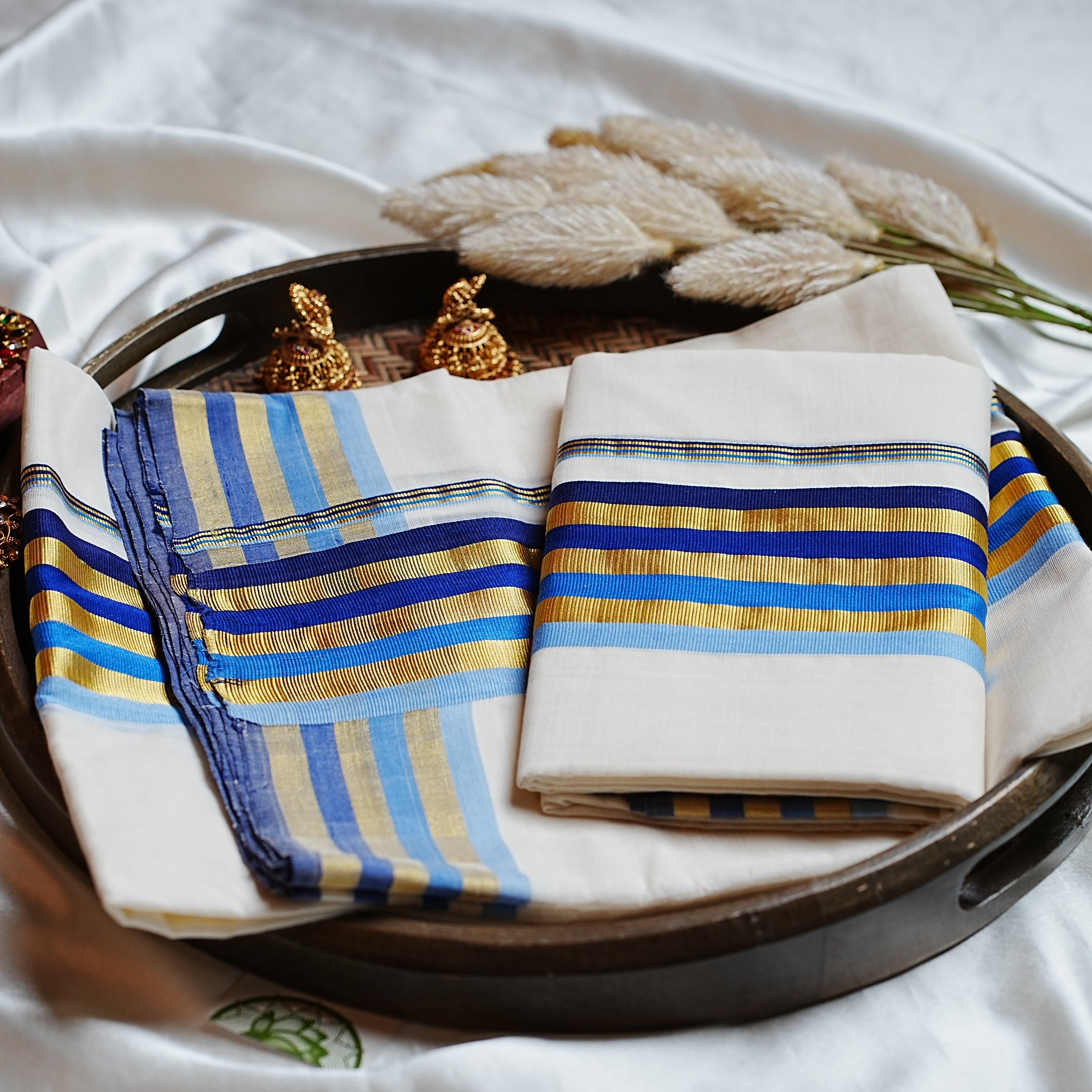 Vibrant Azure & Gold Premium Handloom Kerala Single Set Mundu (with blouse) - SAROYA