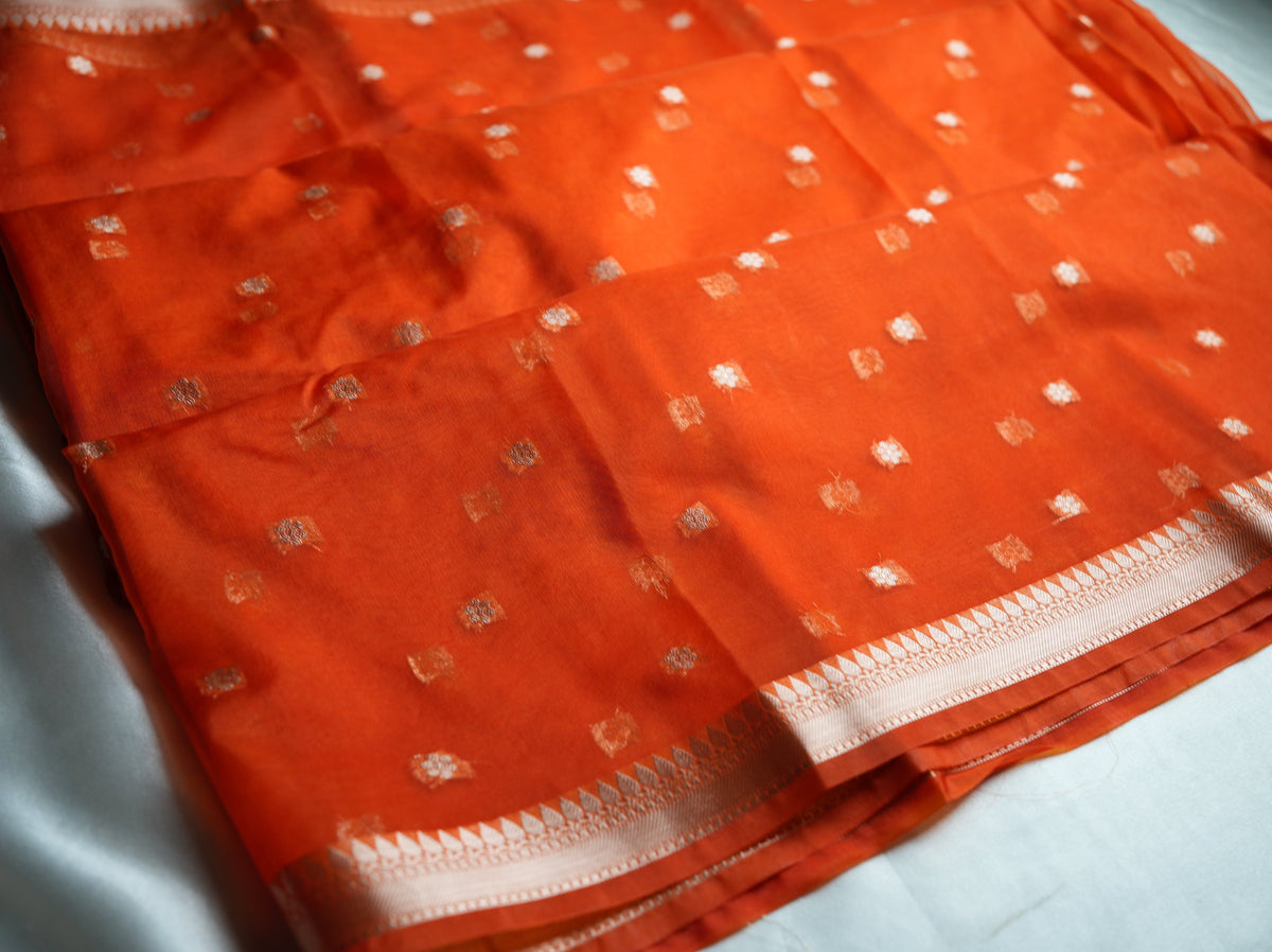 🍊 Vibrant Tangerine Orange Banarasi Kora Organza Saree ✨💫 - SAROYA